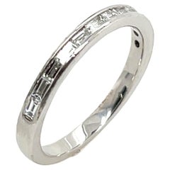 Bague d'éternité en or blanc 18 carats, sertie de diamants baguettes 0,30 carat