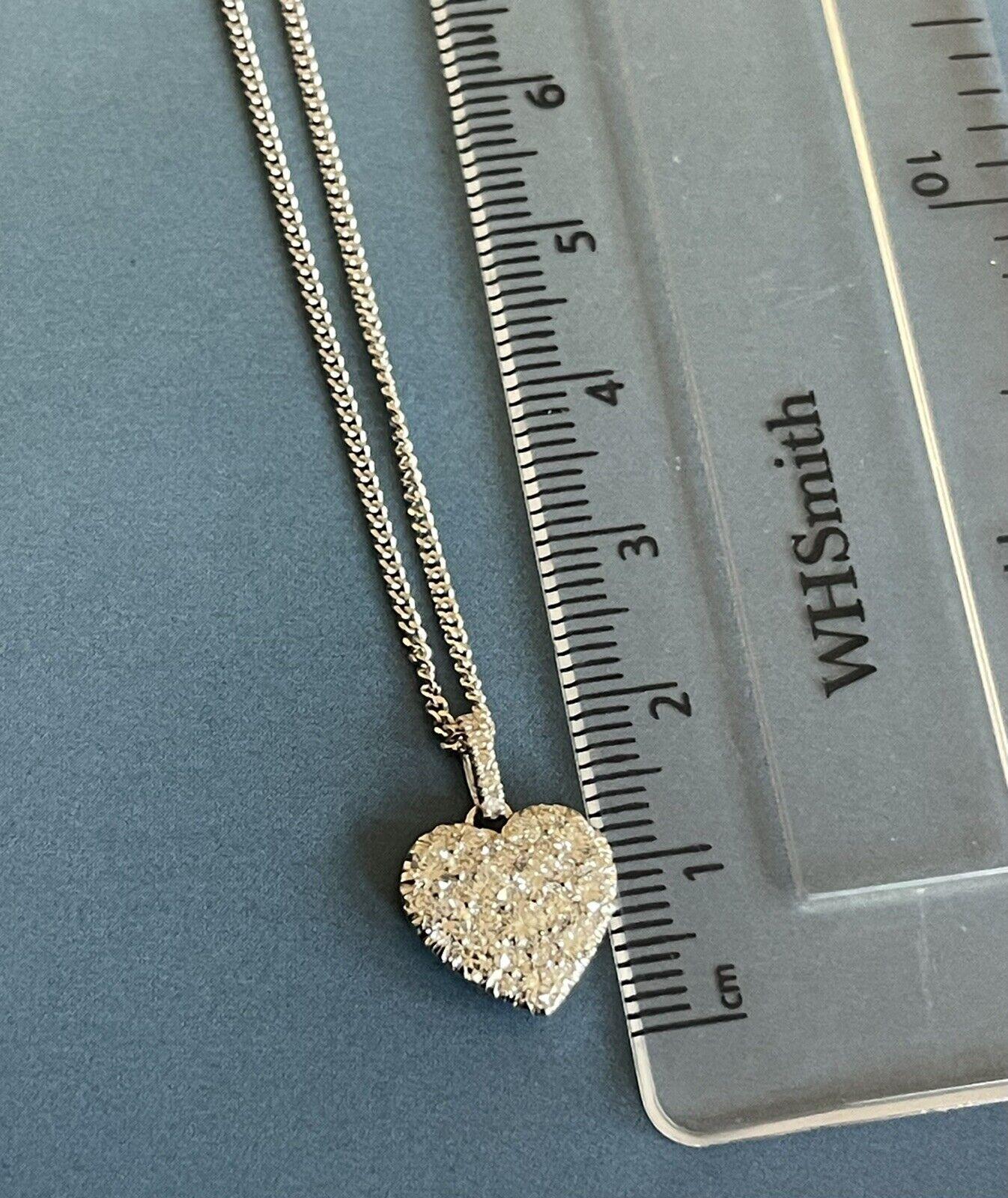 18ct White Gold Diamond Necklace 1ct Heart Pendant 18” Hallmarked VS One Carat In New Condition For Sale In Ilford, GB