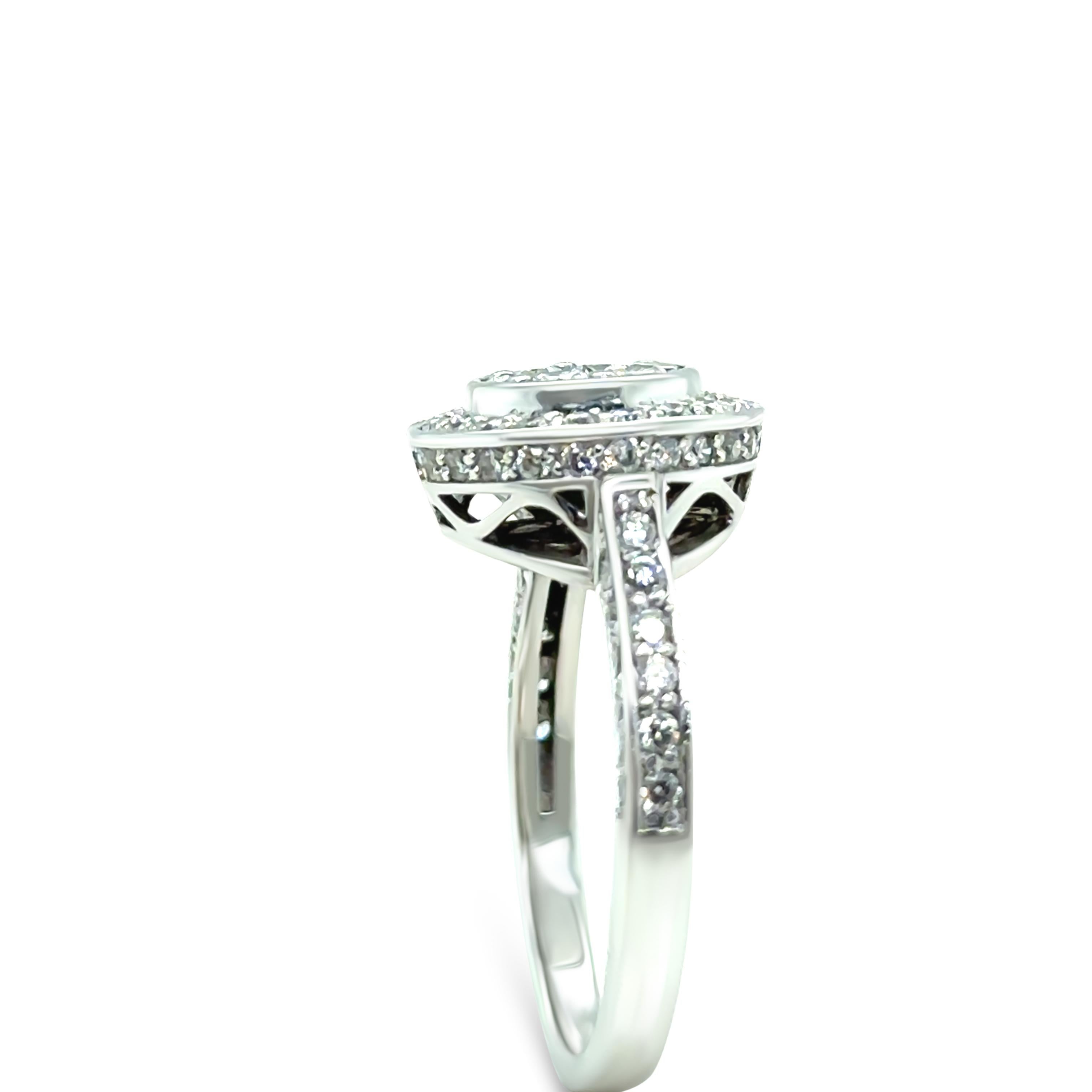 18ct White Gold Diamond Ring 1.00ct 5.4g In Excellent Condition For Sale In SYDNEY, NSW