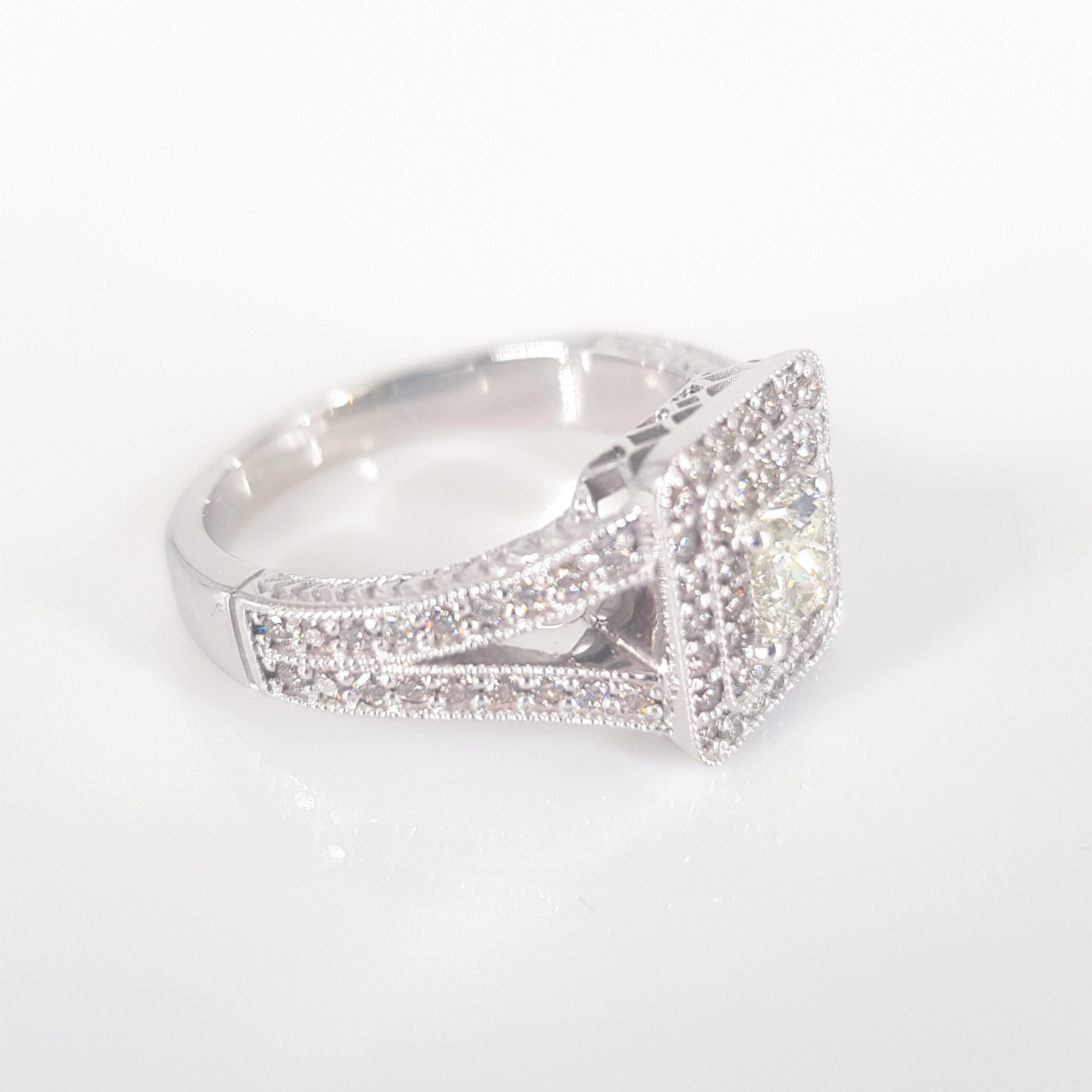 18 Karat Weißgold Diamant-Ring (Carréschliff) im Angebot