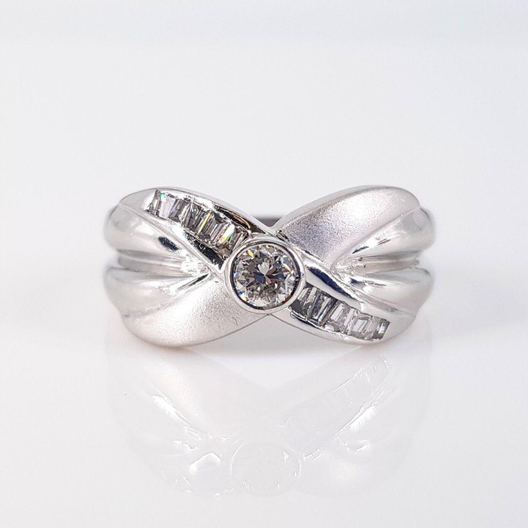 Mixed Cut 18ct White Gold Diamond Ring For Sale