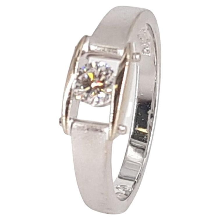 Bague en or blanc 18ct avec diamant