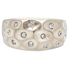 18ct White Gold & Diamond Ring "Lava"