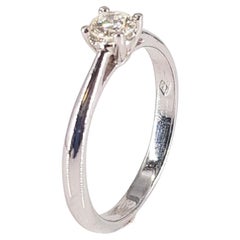 18ct white gold diamond solitaire ring