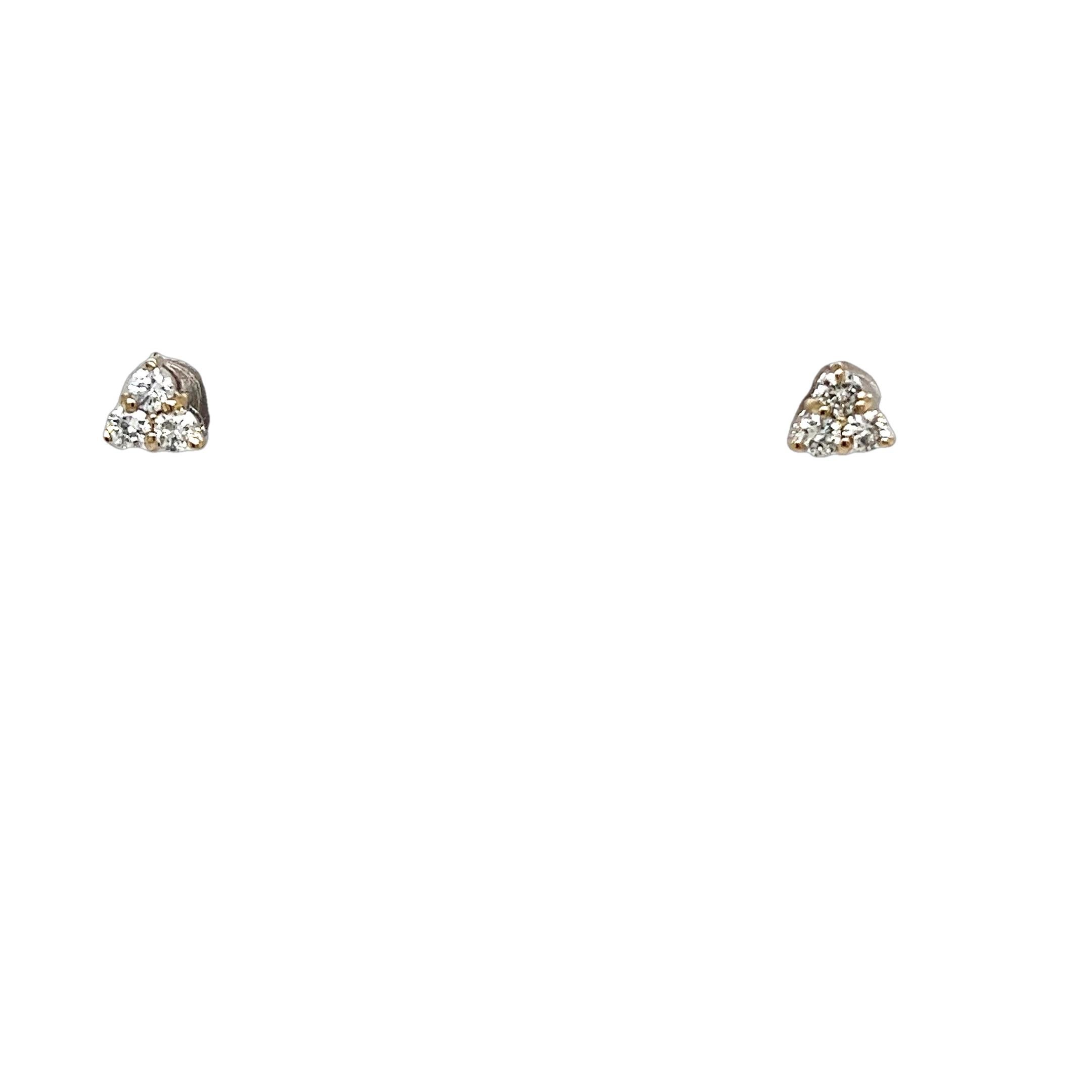 Clous d'oreilles en or blanc 18 carats avec diamants de 0,20 carat Unisexe en vente