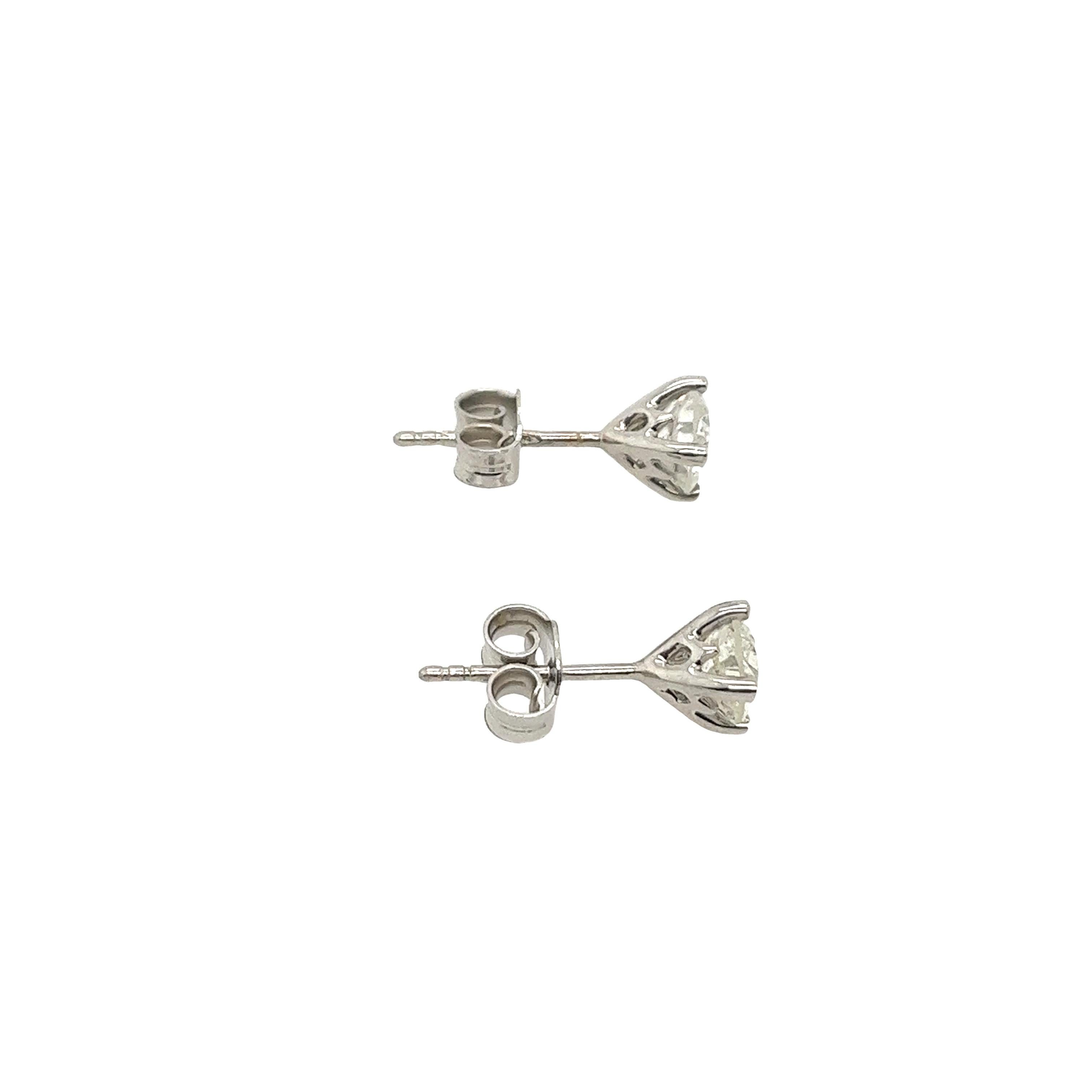 18ct White Gold Diamond Stud Earrings, 1.23ct Total Diamond Weight In New Condition In London, GB