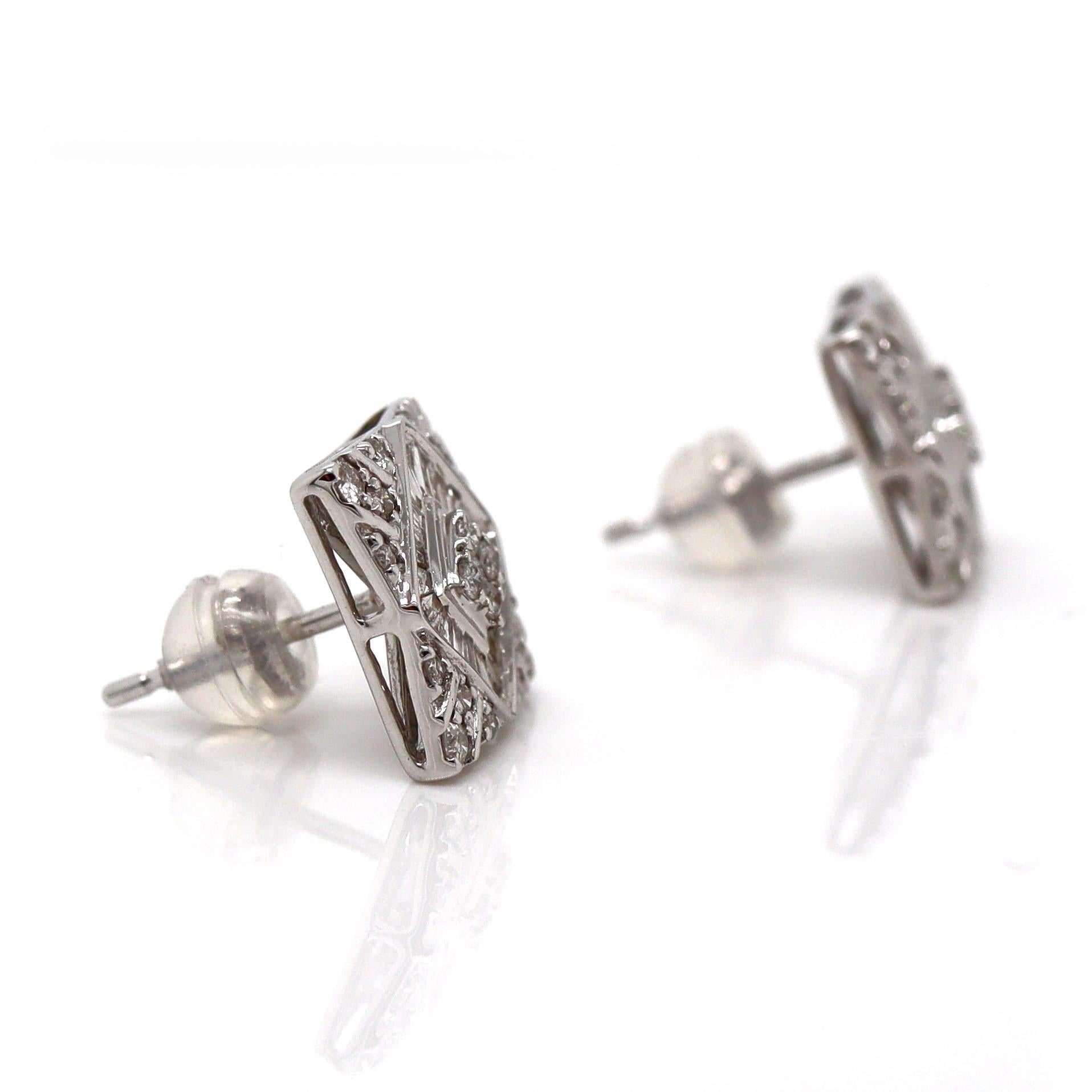 Taglio misto Orecchini con diamante in oro bianco 18CT in vendita