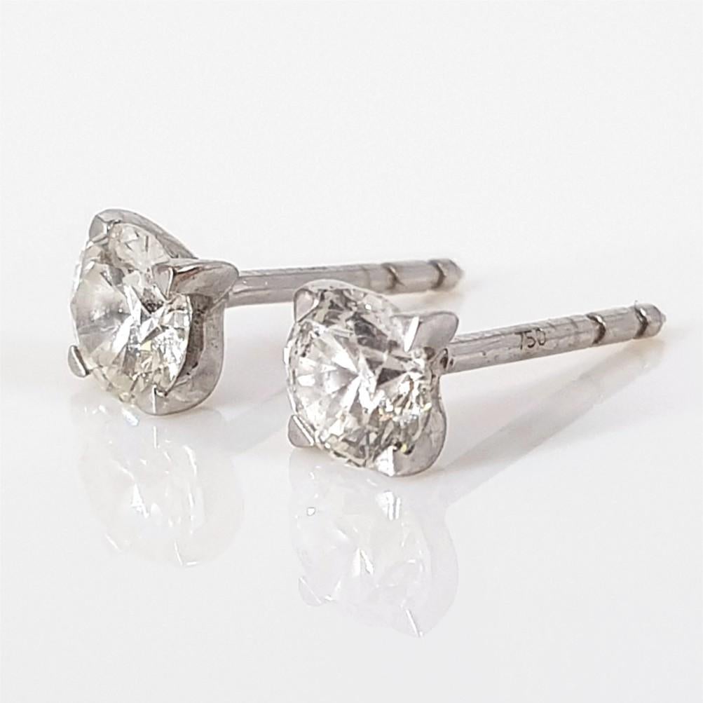 Women's or Men's 18ct White Gold Diamond Studs For Sale