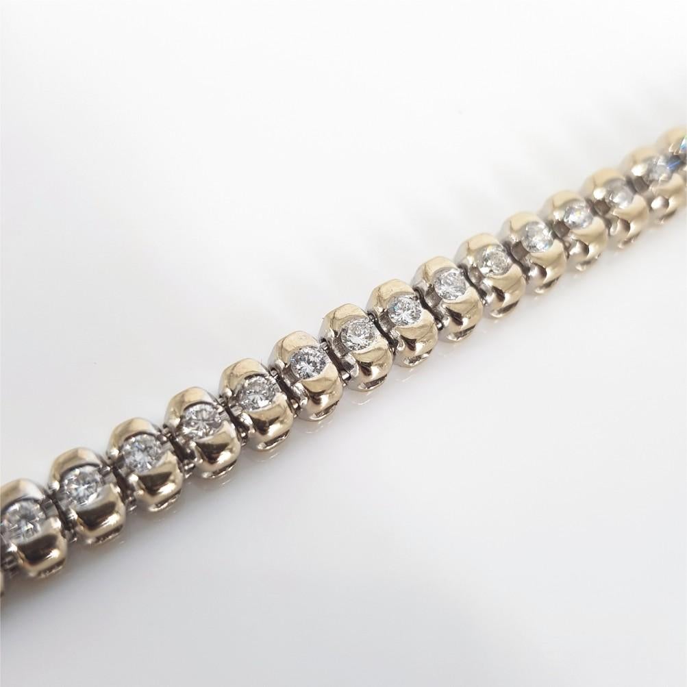 Women's 18ct White Gold Diamond Tennis Bracelet