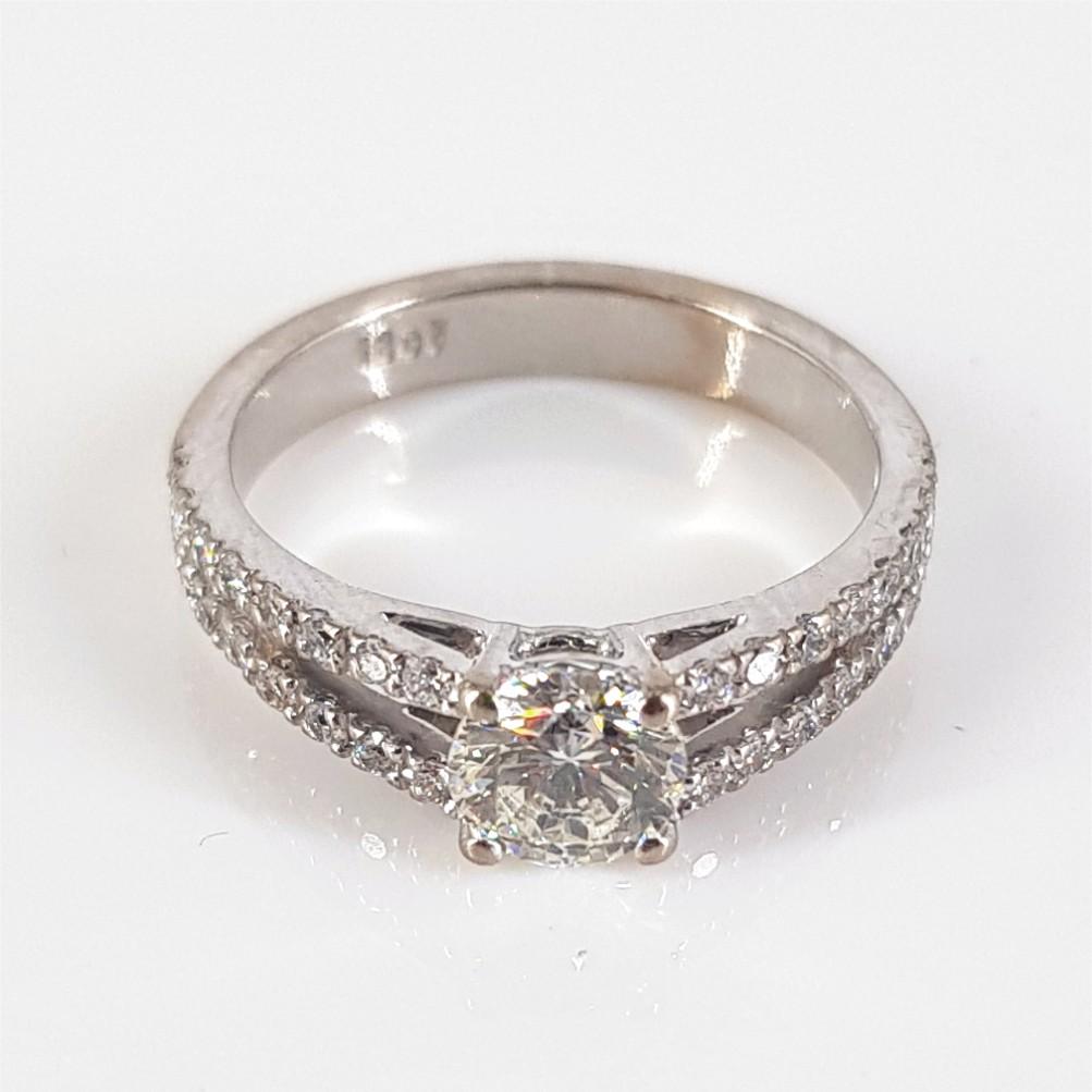 18ct White Gold Diamond Wedding Ring For Sale 1