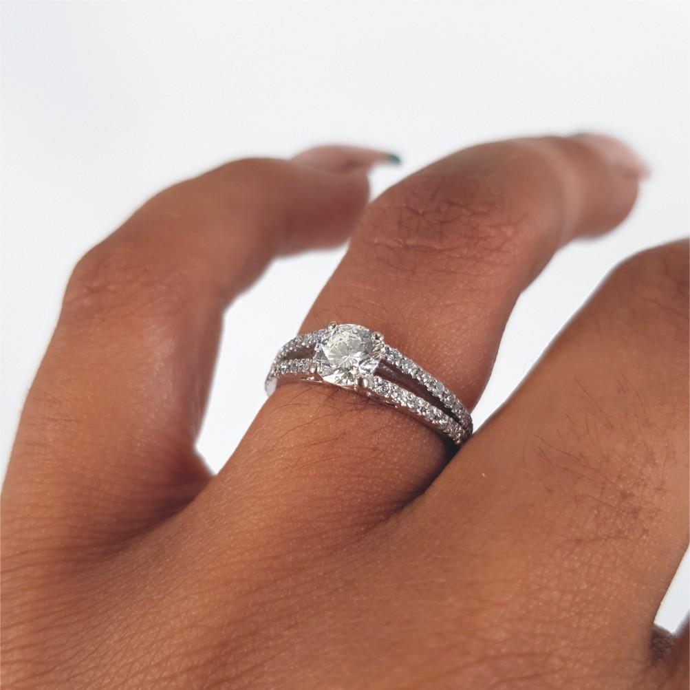 18ct White Gold Diamond Wedding Ring For Sale 6