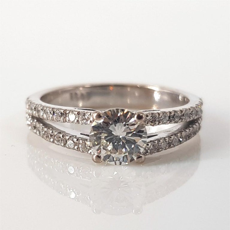 18ct White Gold Diamond Wedding Ring For Sale at 1stDibs 18ct white