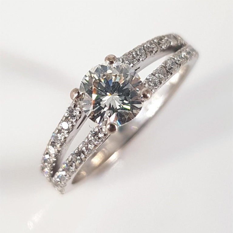 18ct White Gold Diamond Wedding Ring For Sale at 1stDibs 18ct white