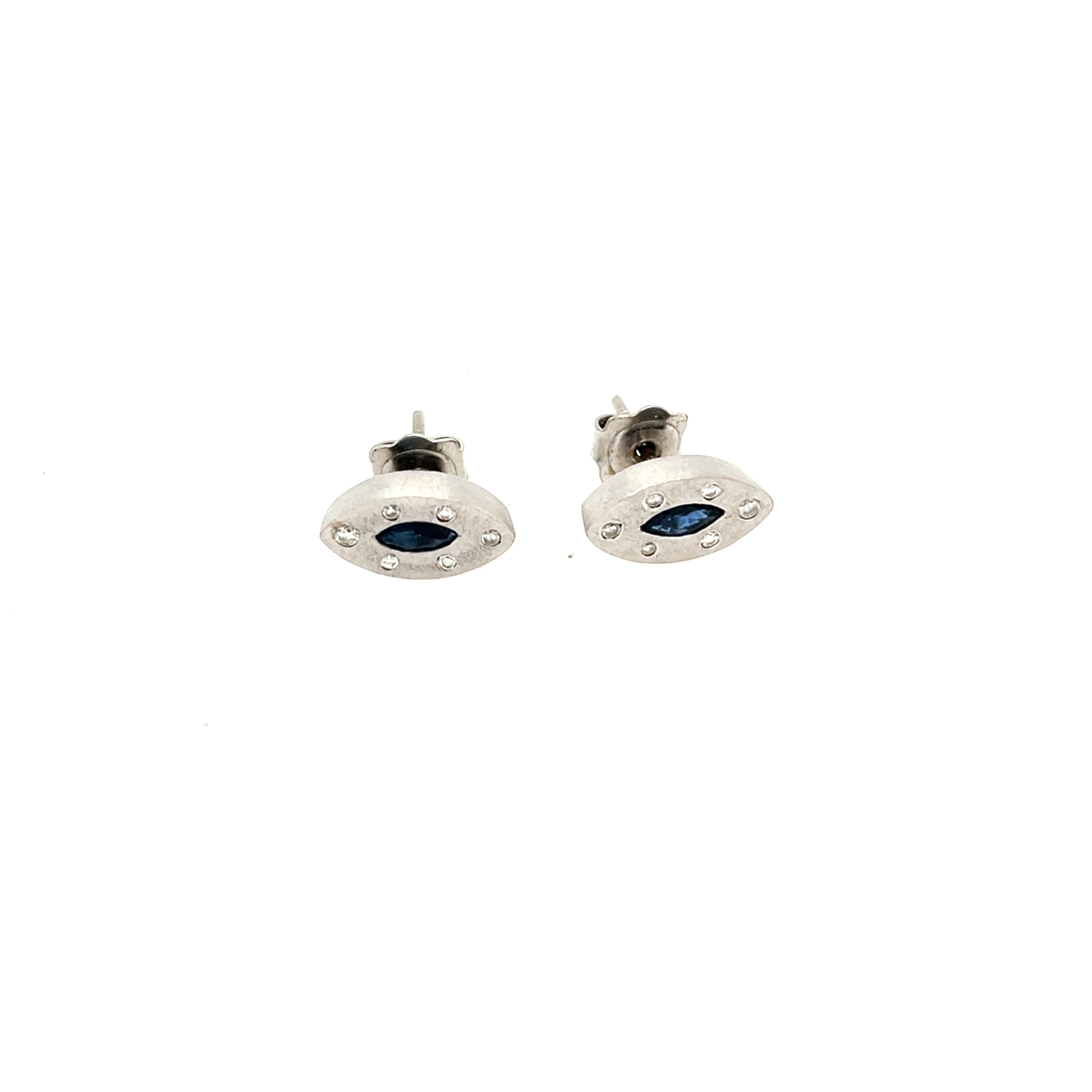 Taille Marquise 18ct White Gold Earrings Set With Marquise Sapphires & 12 Diamonds en vente
