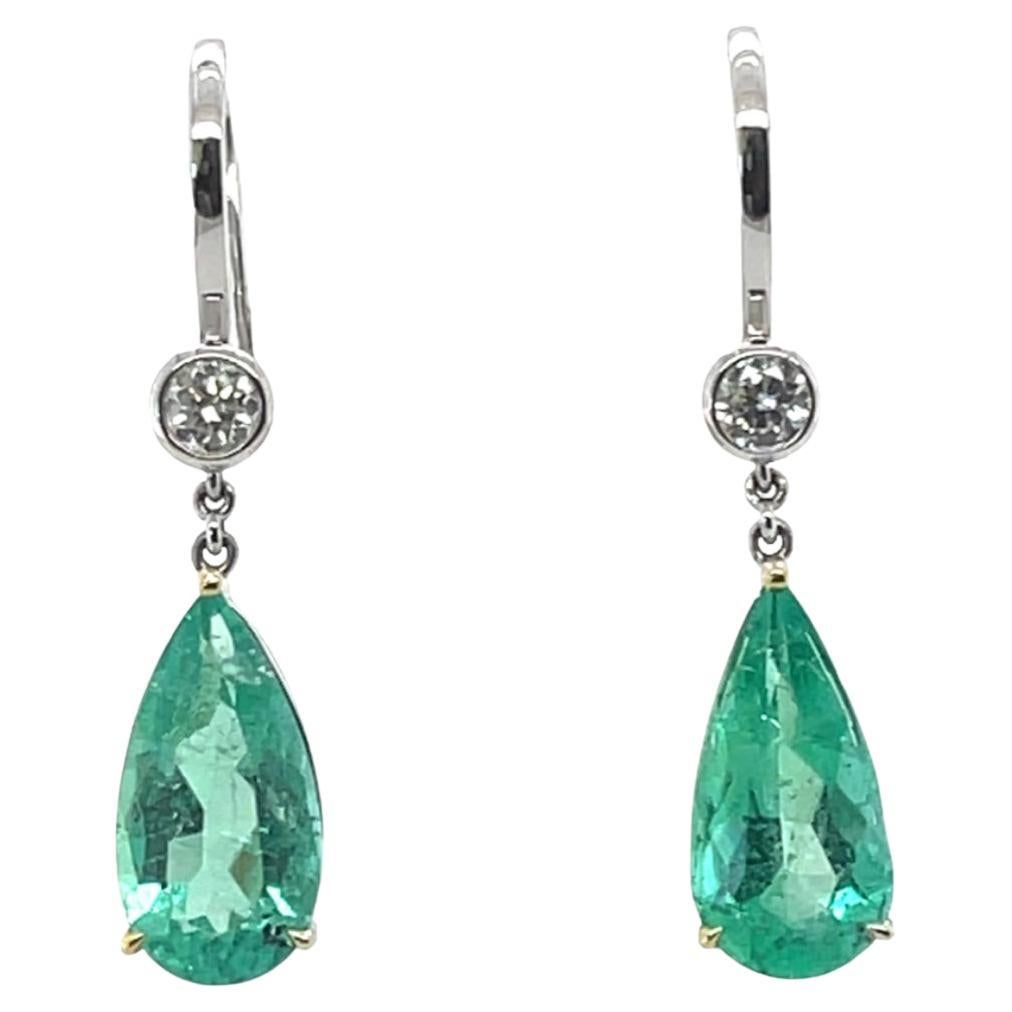 18CT White Gold Emerald and Diamond Earring For Sale