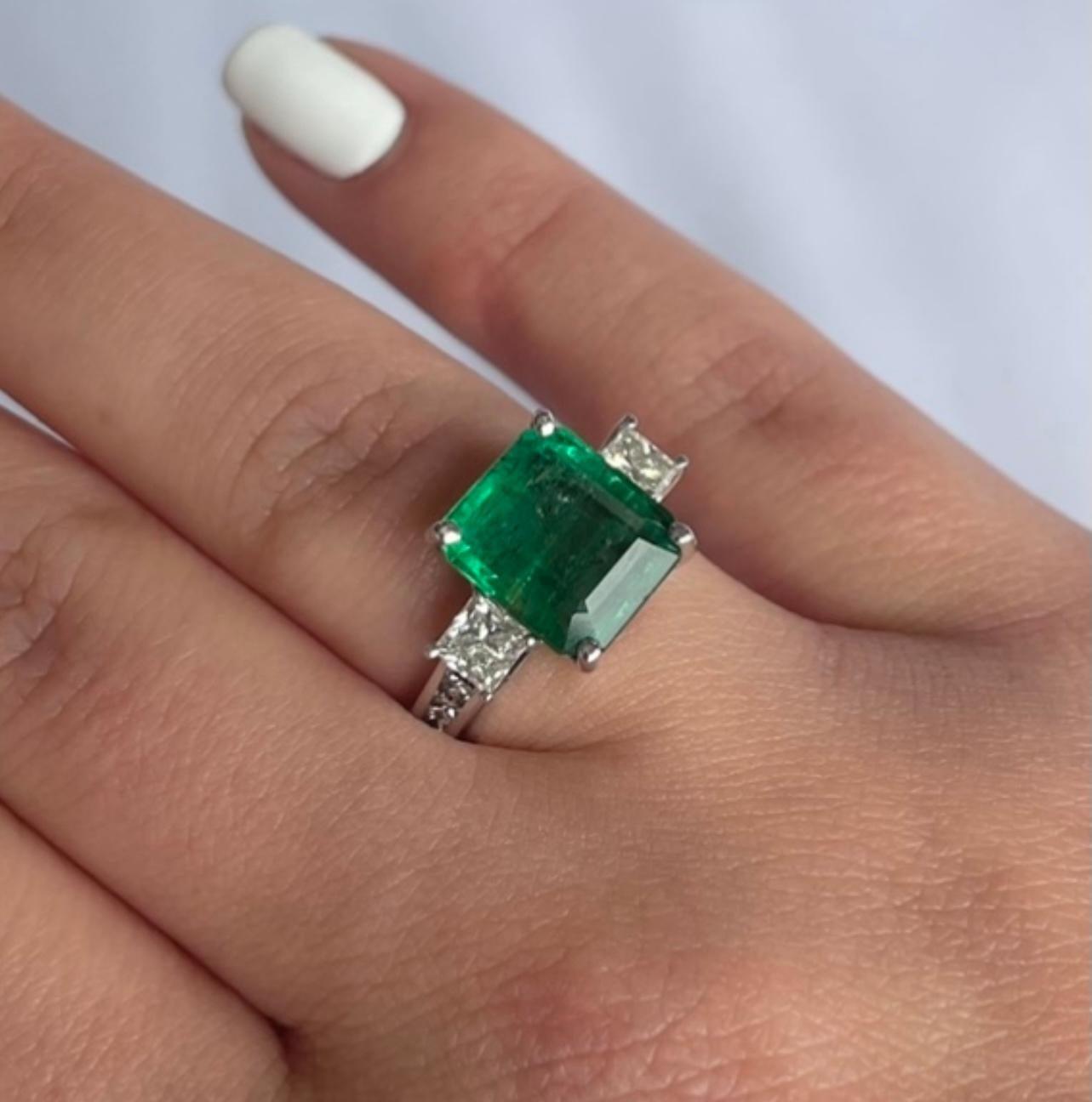 Contemporary 18Ct White Gold Emerald and Diamond Ring