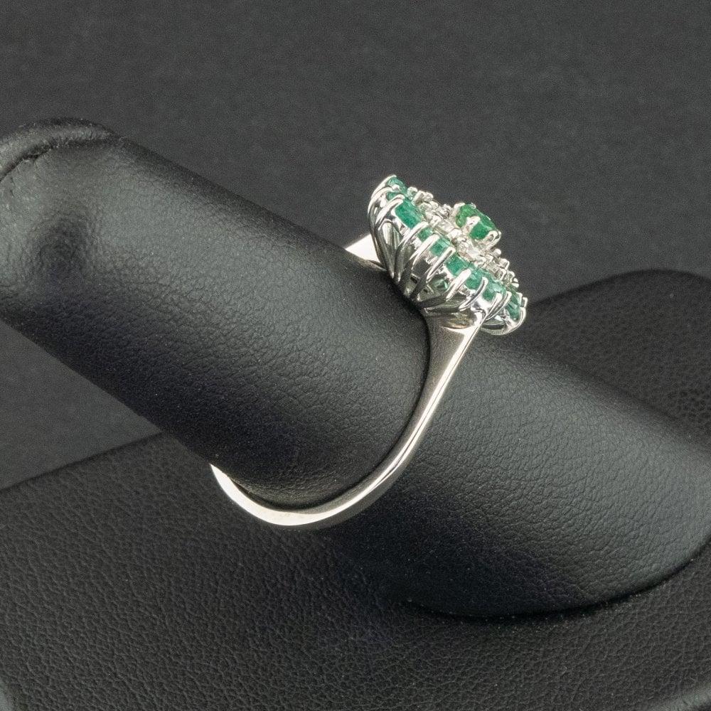 Women's 18ct White Gold Emerald and Diamond Ring Size N 3.5g For Sale