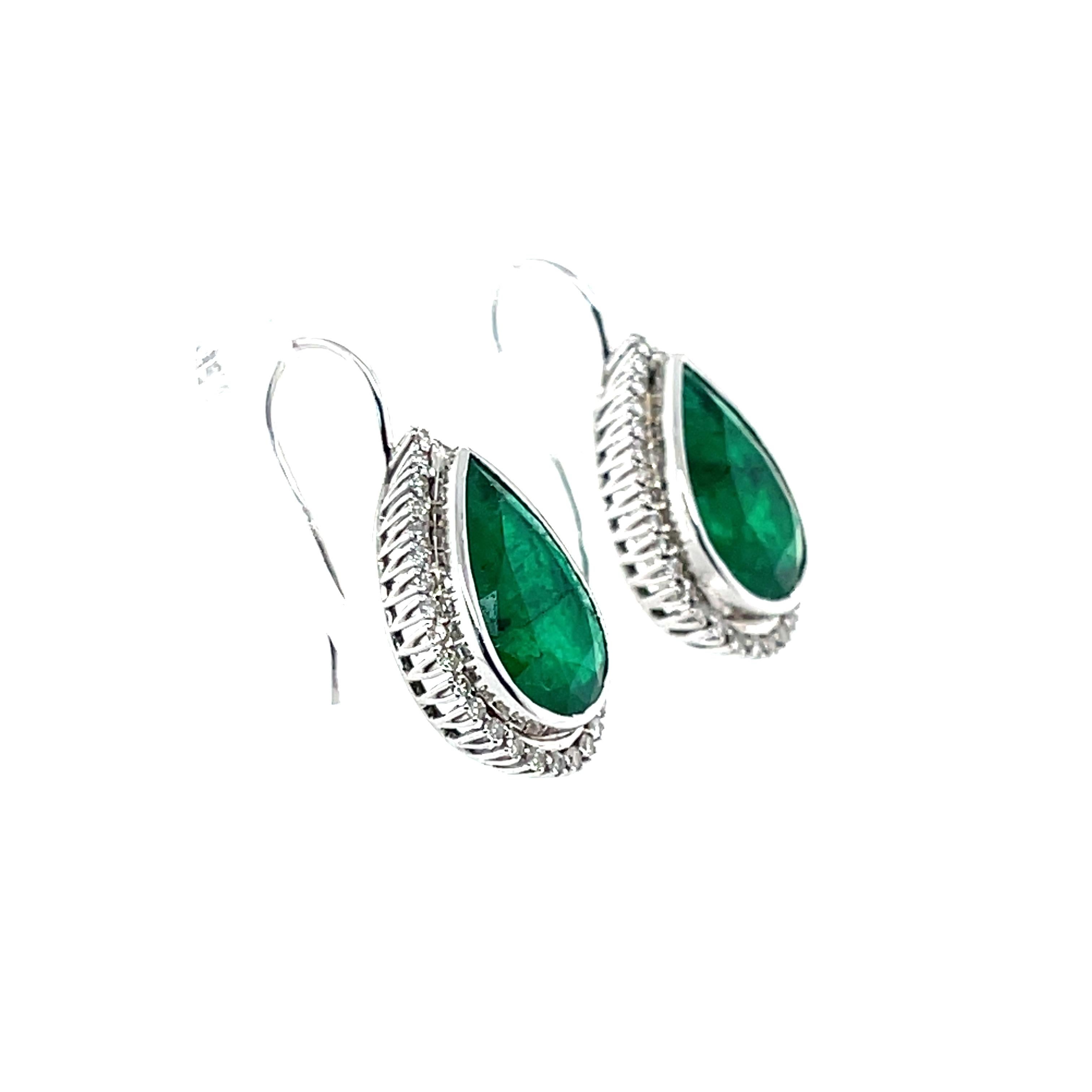 emerald green and gold drop earrings