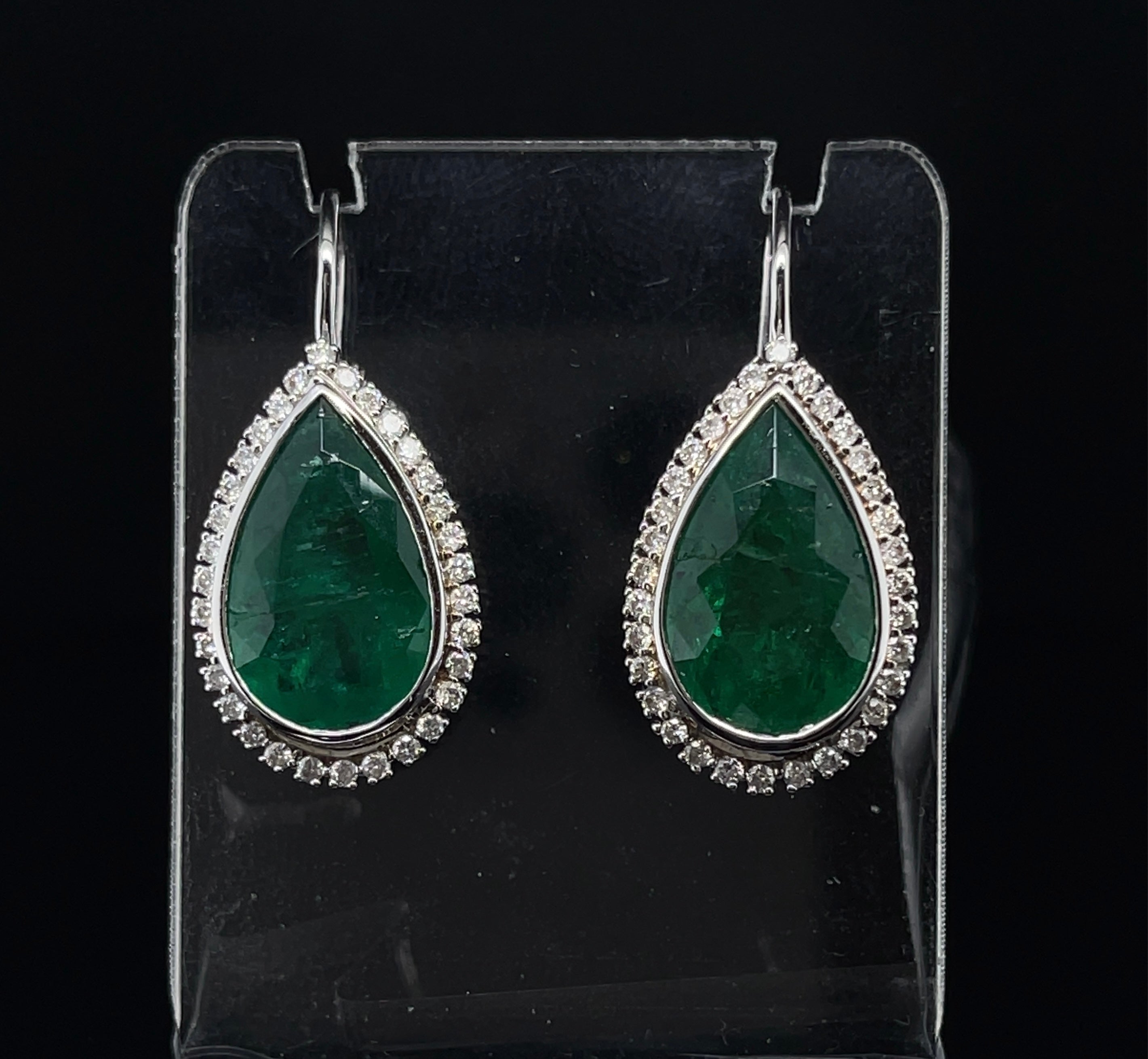 tear drop emerald earrings