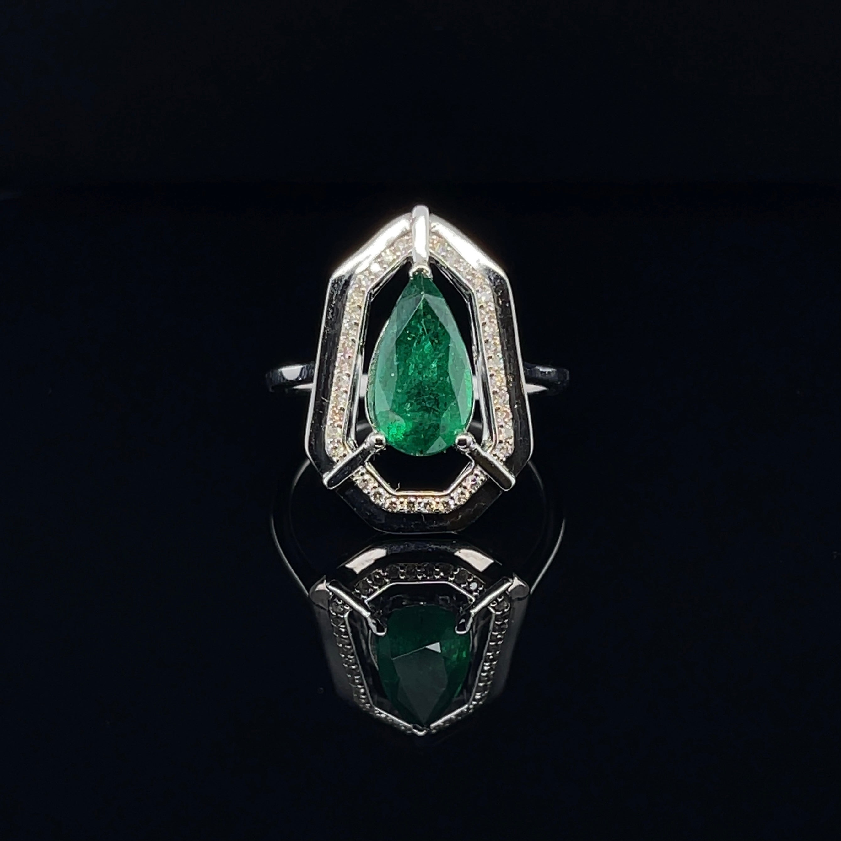 For Sale:  18ct White Gold Emerald Diamond and Onyx Dress Ring 6