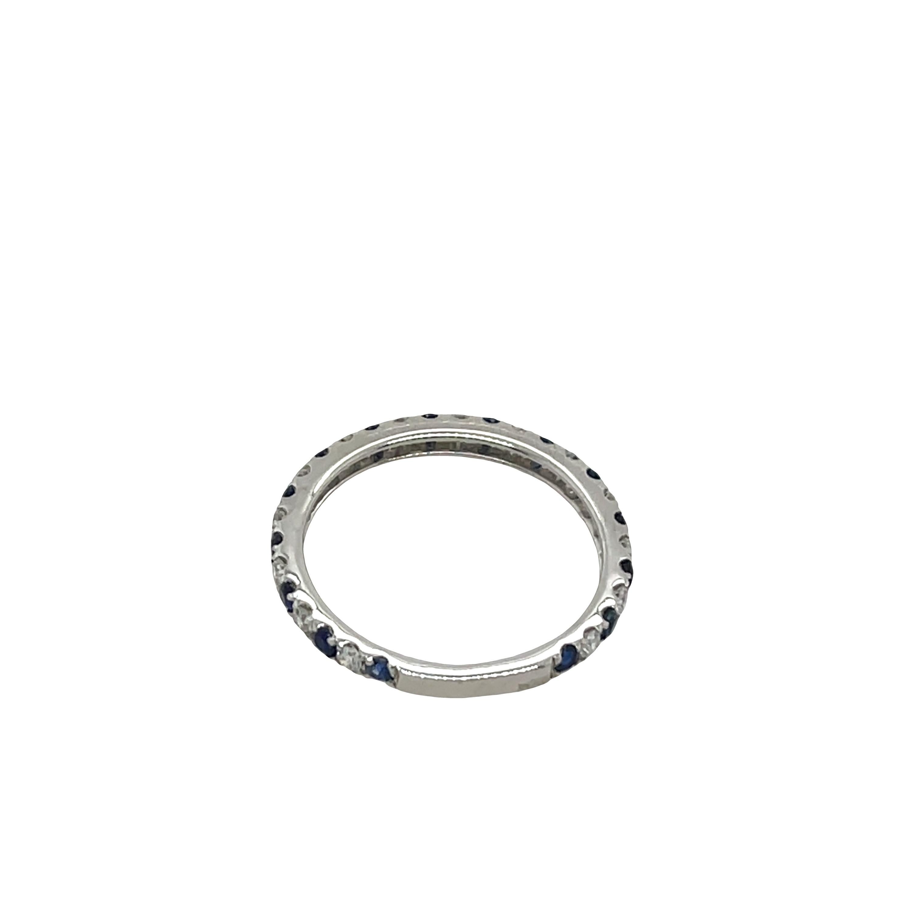 Anillo Eternidad Diamante y Zafiro Oro Blanco 18ct Corte redondo en venta