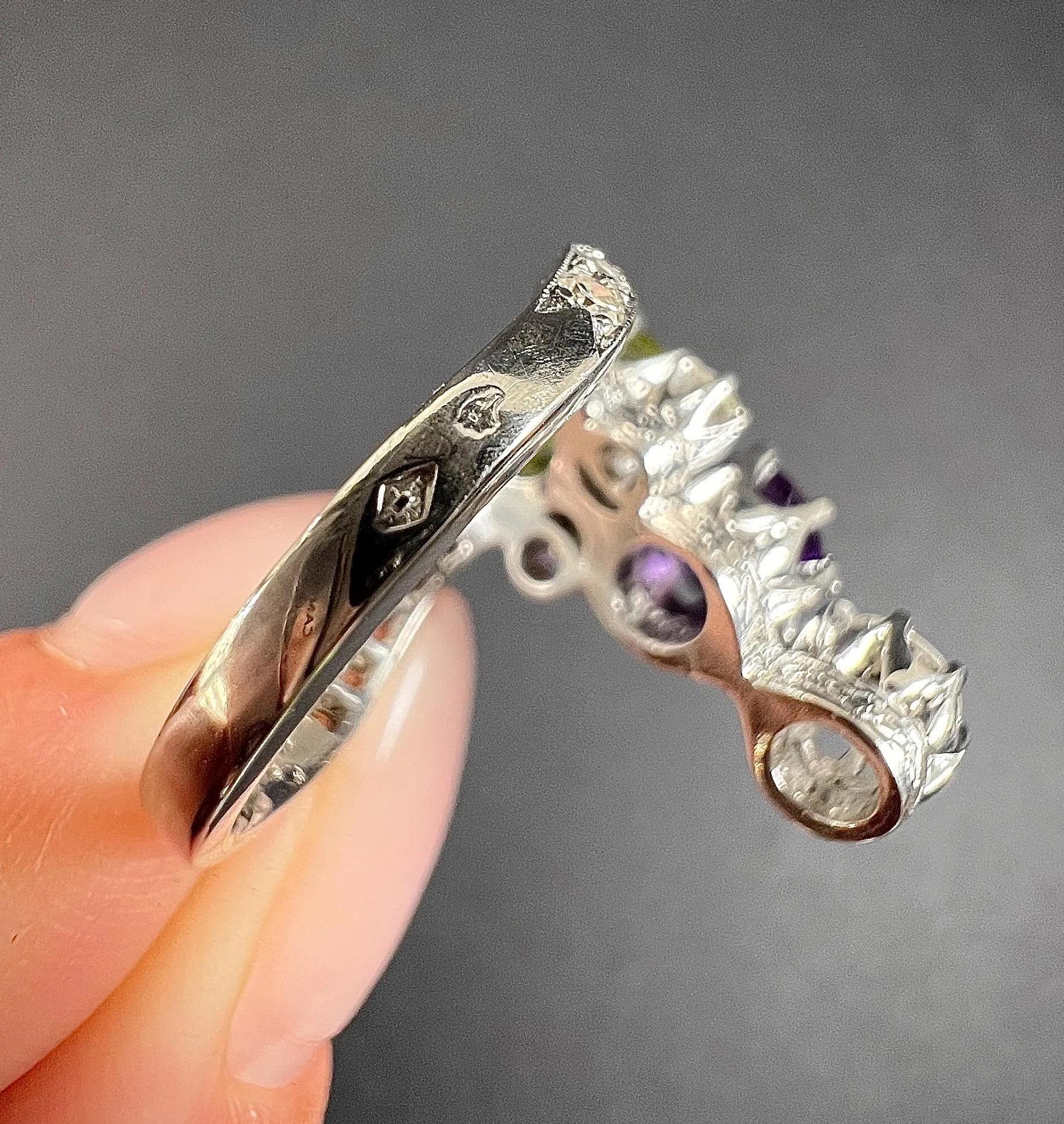 18ct White Gold French Edwardian Suffragette Ring Amethyst, Peridot & Diamond In Good Condition For Sale In Brighton, GB