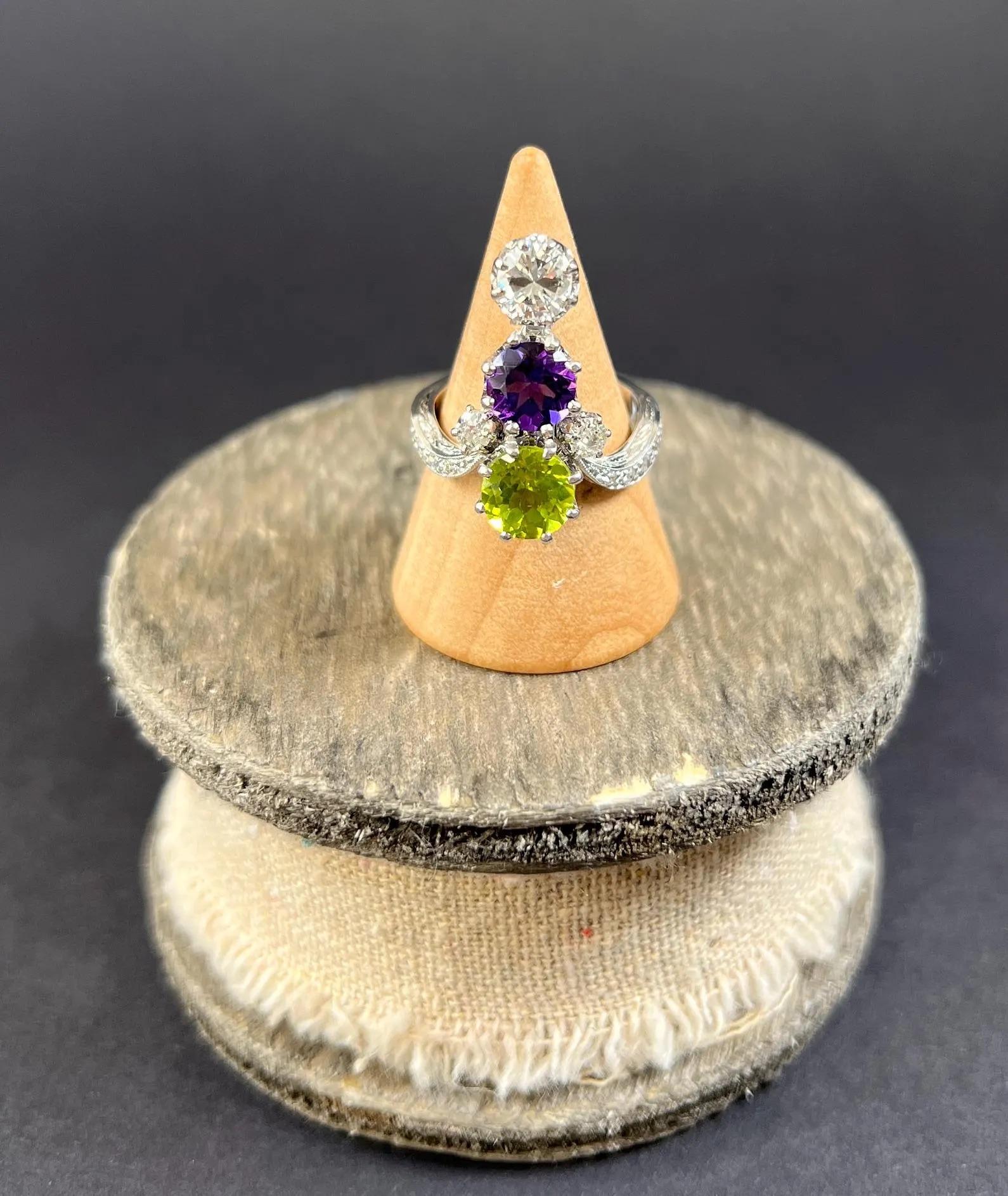 18ct White Gold French Edwardian Suffragette Ring Amethyst, Peridot & Diamond For Sale 2