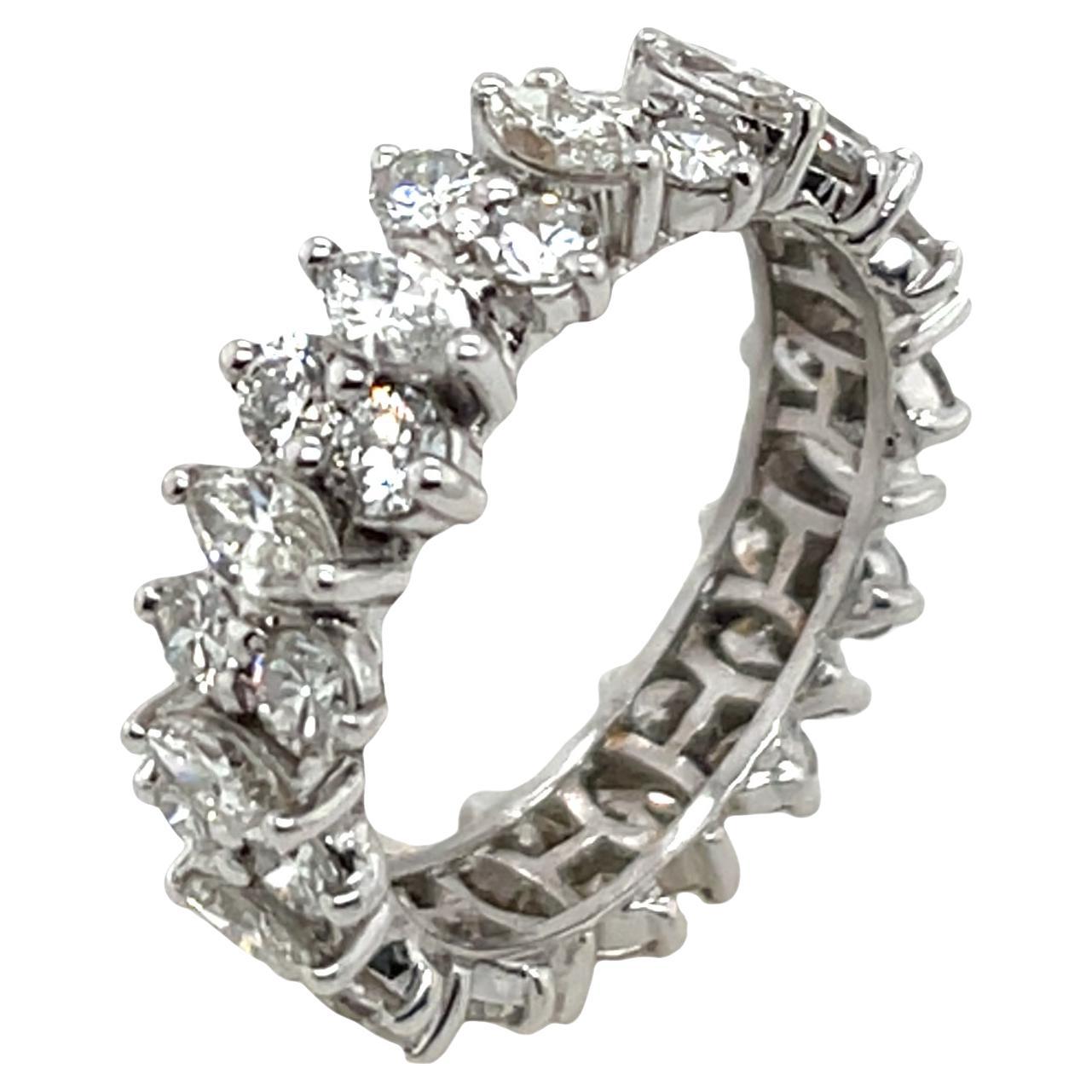 Anillo de Diamantes Eternidad Completa de Oro Blanco de 18 ct, Engastado con Diamantes Naturales de 3,0 ct en venta
