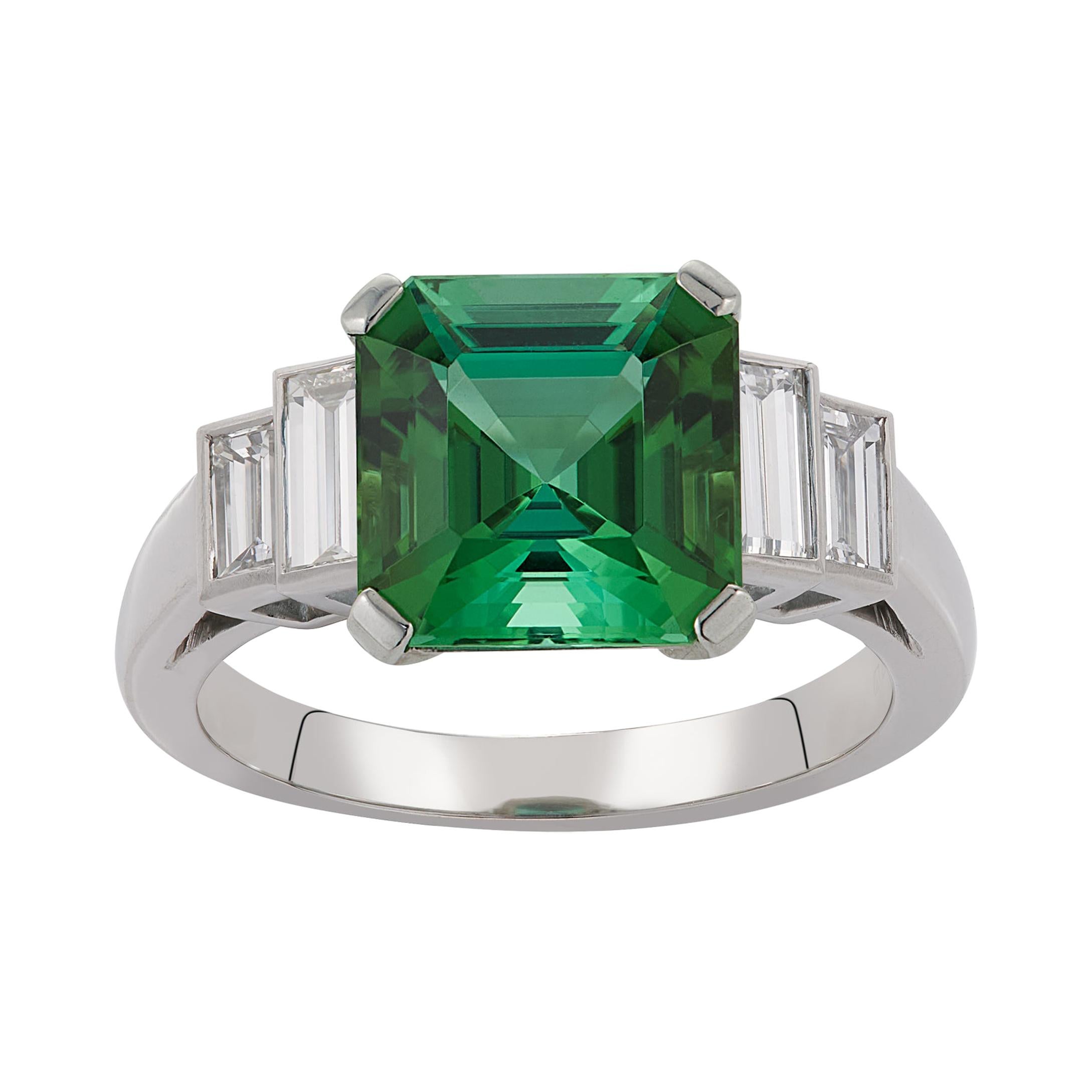 18ct White Gold Green Tourmaline and Diamond Baguette Ring For Sale