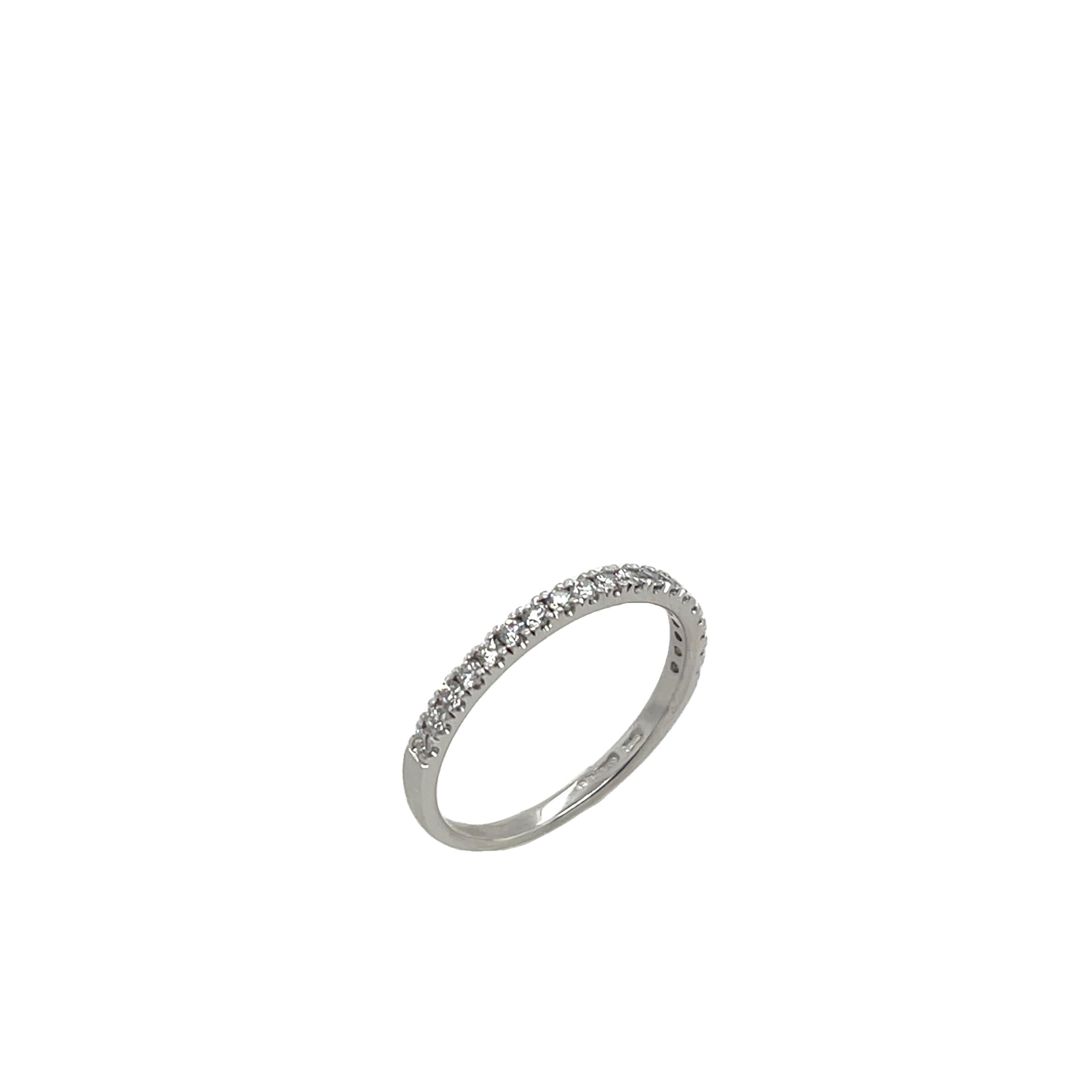 18ct White Gold Half Eternity Diamond Ring, Set With 0.28ct Diamonds For Sale 2