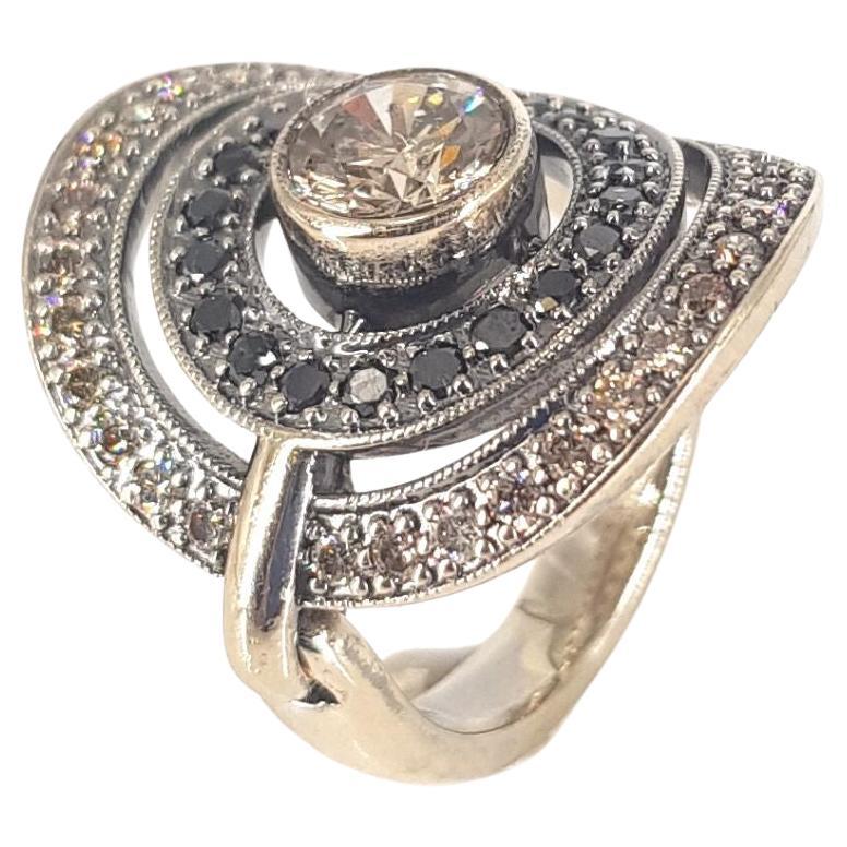 18 Carat White Gold Hinged Pave Diamond Ring For Sale