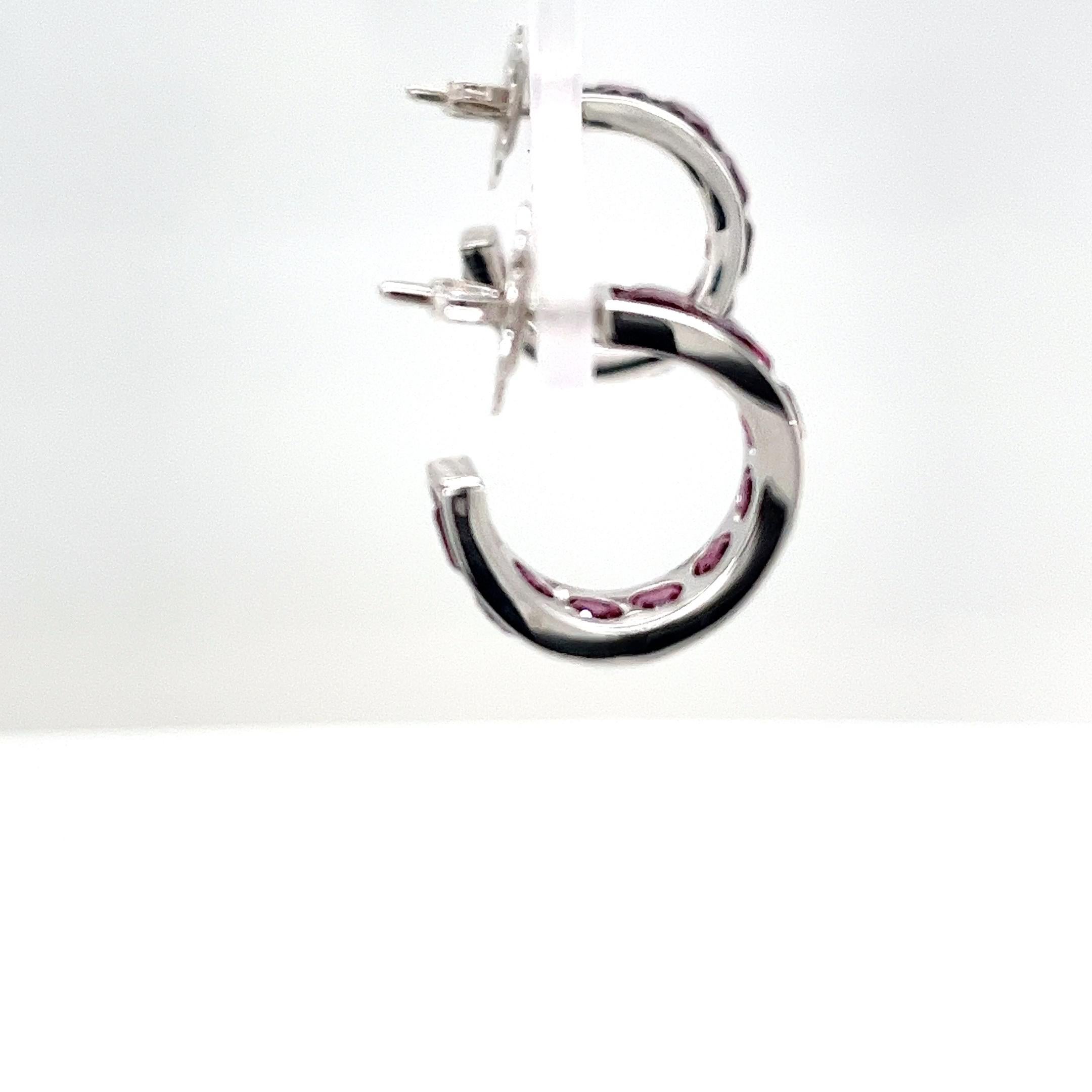 Donna Orecchini a cerchio in oro bianco 18ct con zaffiri rosa naturali in vendita