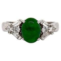 Anillo de Vestido de Jade y Diamantes en Oro Blanco de 18 Quilates