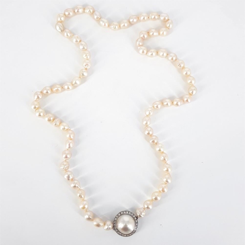 18ct white gold pearl necklace