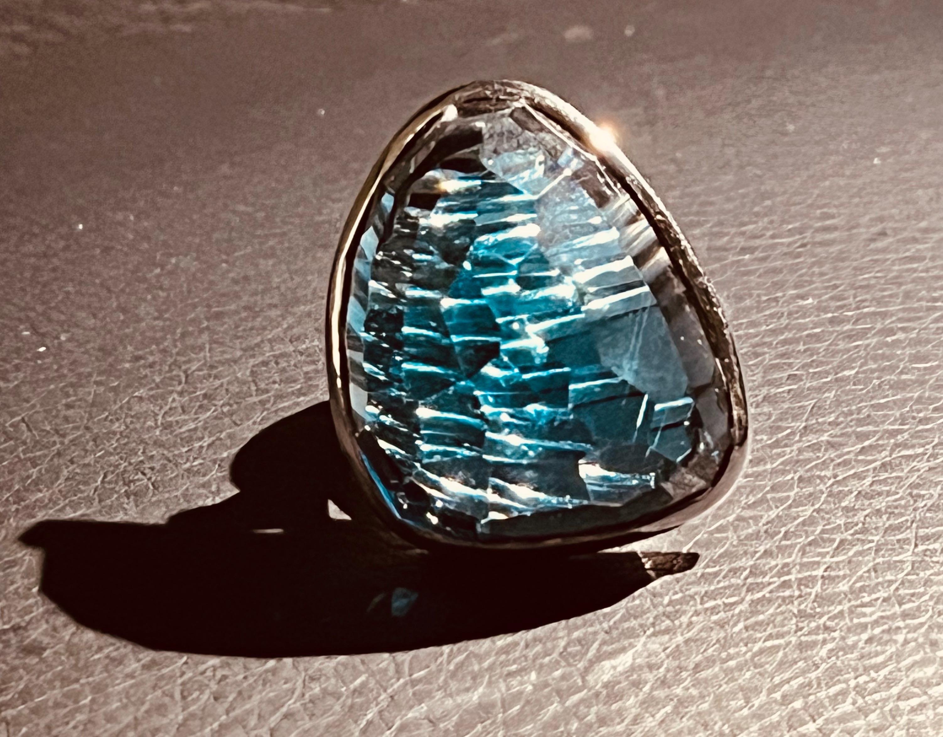 Women's 18ct White Gold Multi Faceted Blue Topaz Ring Of Irregular Triangular Shape  For Sale