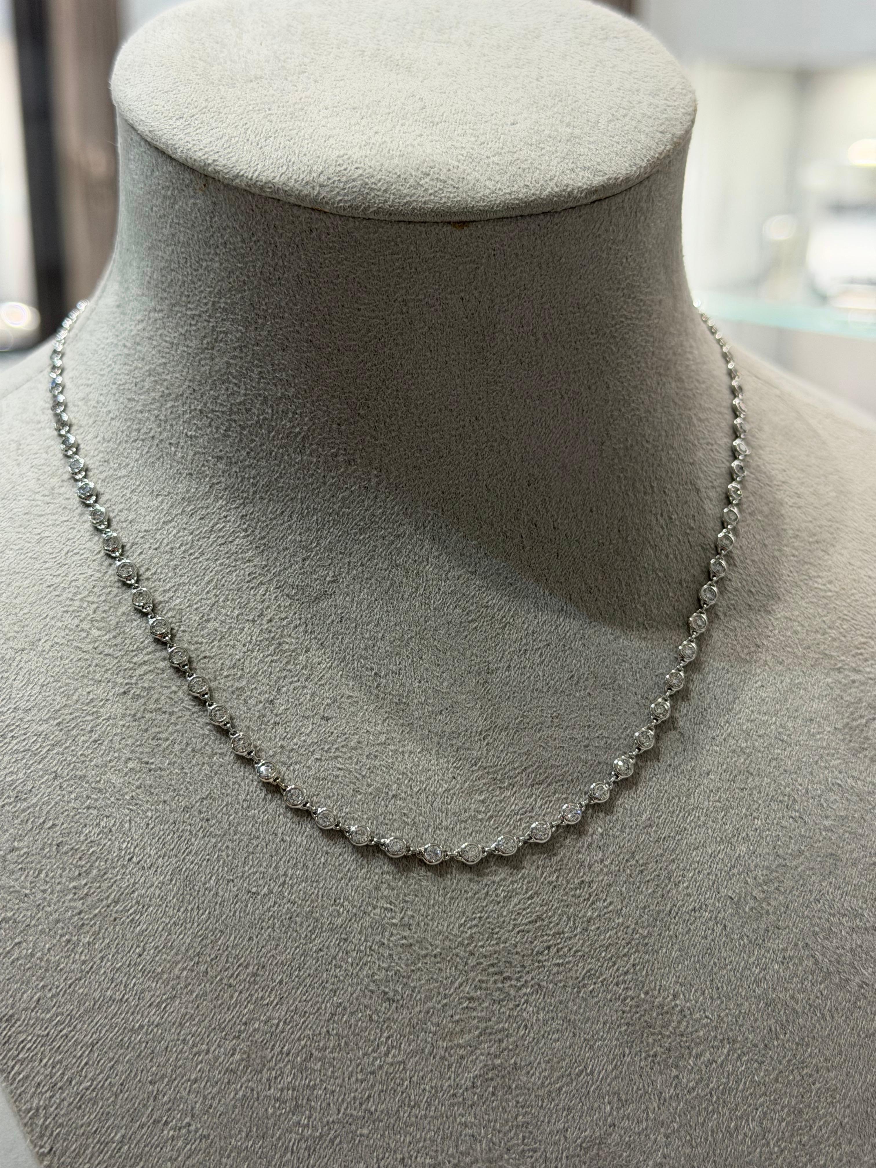 Collier en or blanc 18ct et diamant naturel blanc Neuf - En vente à Marlow, GB