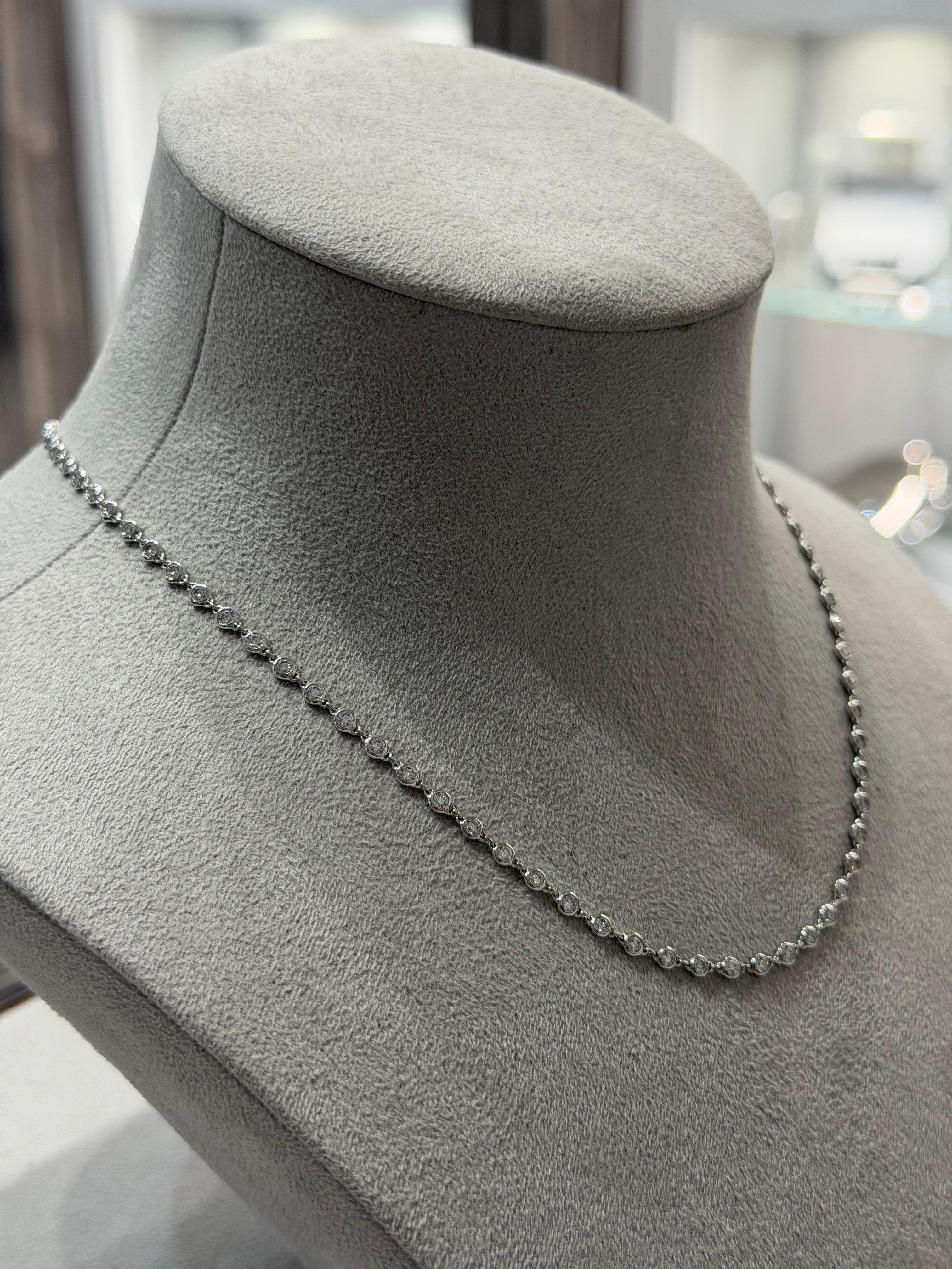 Collier en or blanc 18ct et diamant naturel blanc Pour femmes en vente