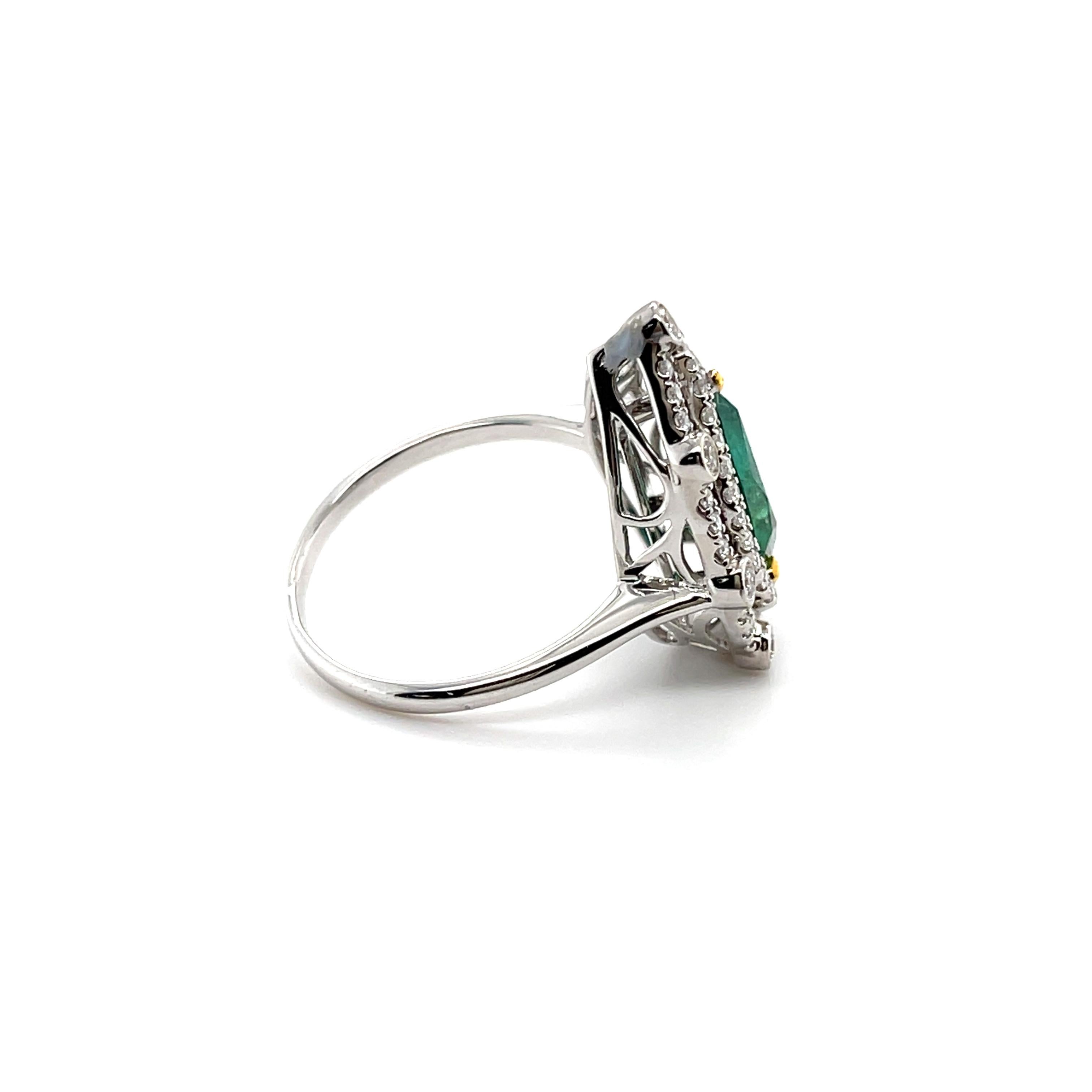 For Sale:  18ct White Gold Pear Emerald and Diamond Ring 2