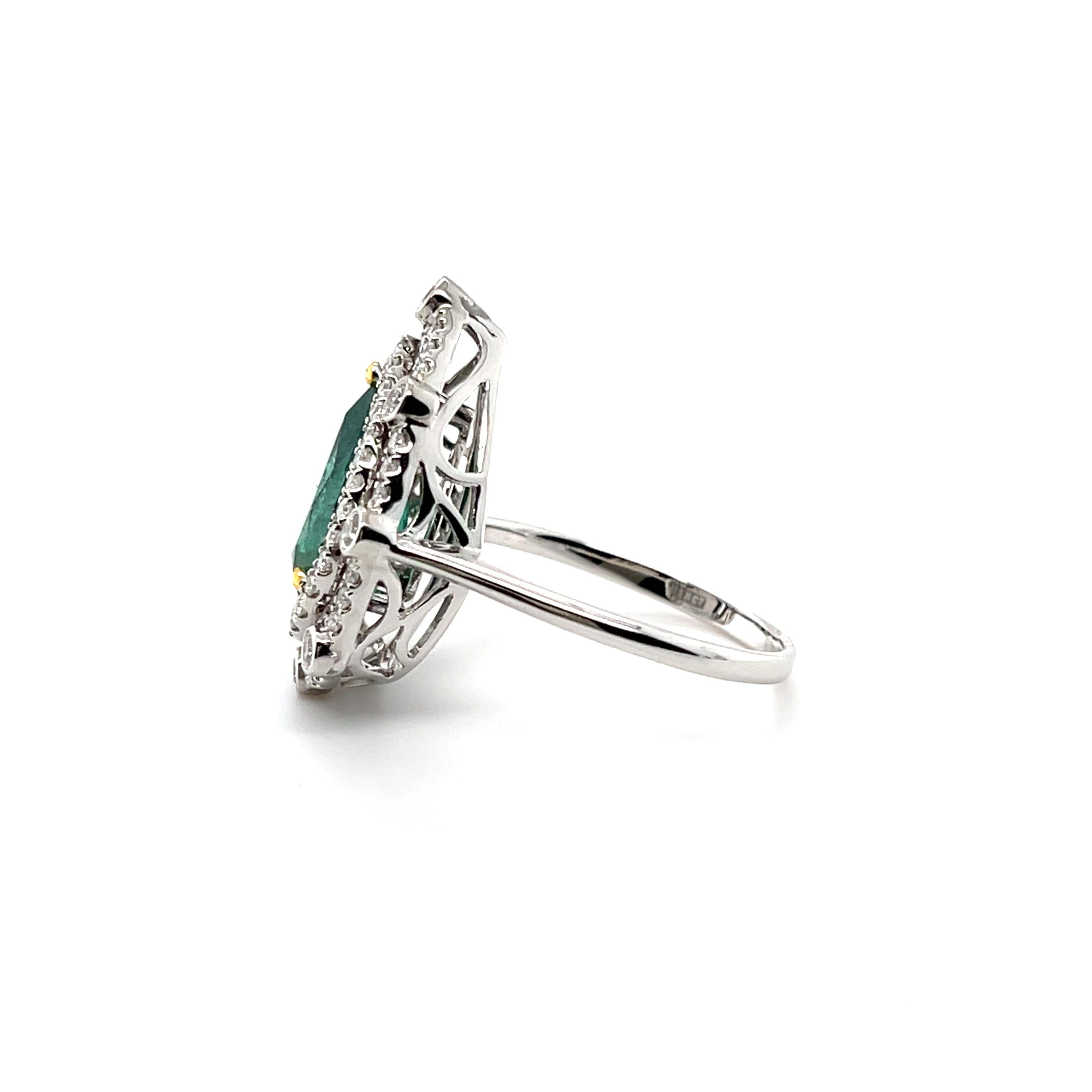 For Sale:  18ct White Gold Pear Emerald and Diamond Ring 3