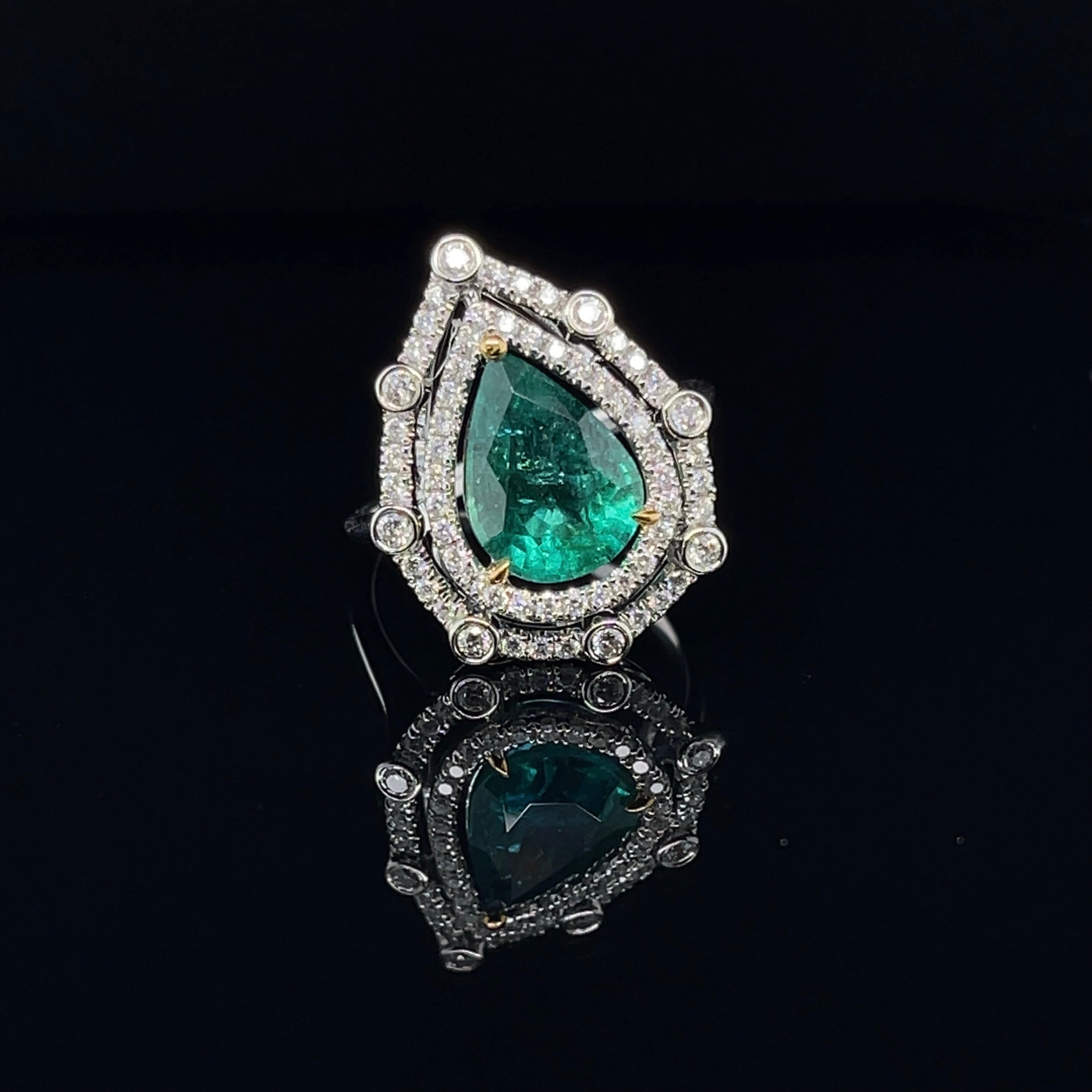 For Sale:  18ct White Gold Pear Emerald and Diamond Ring 6
