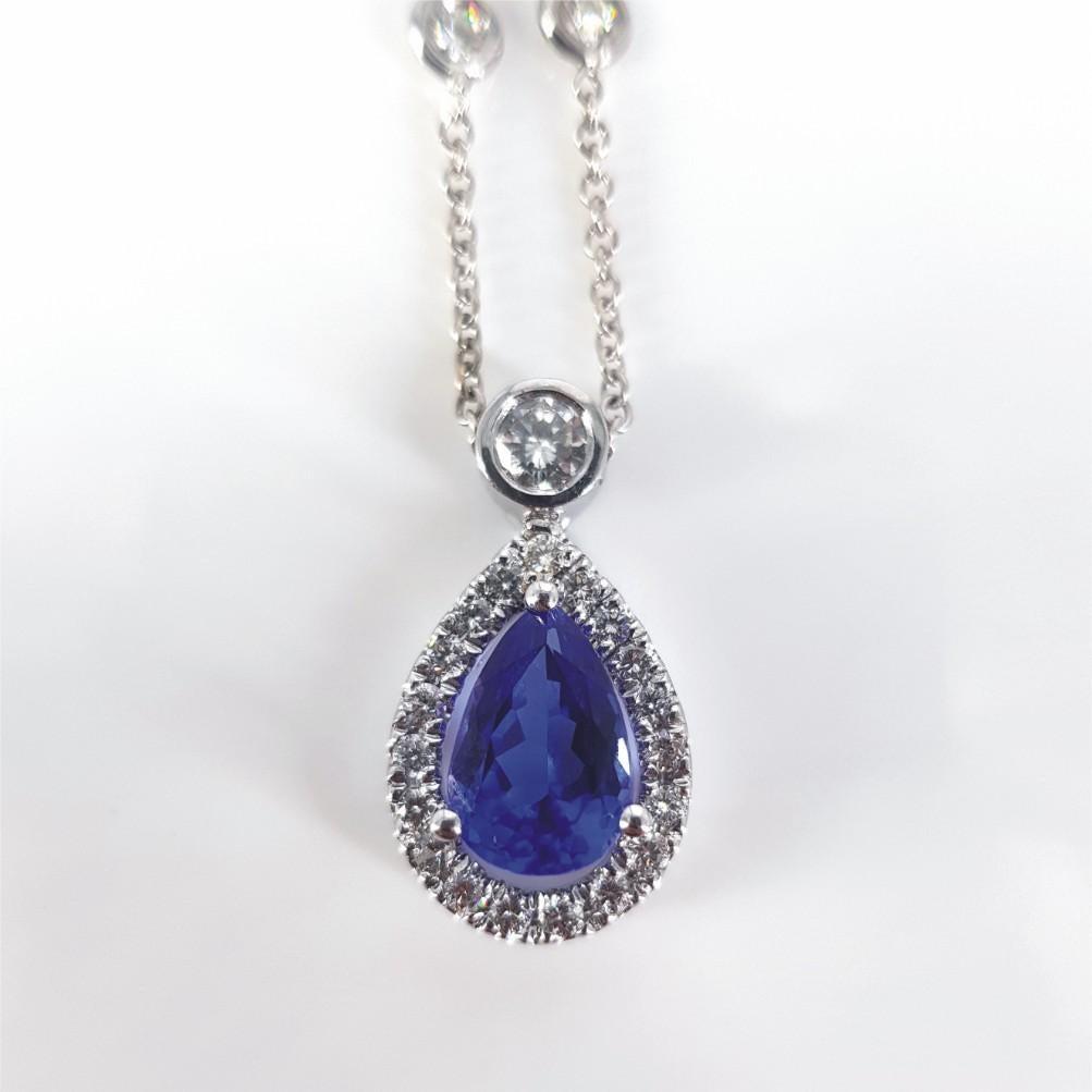 18ct White Gold Pear Shaped Tanzanite & Diamond Ring & Necklace Set For Sale 10