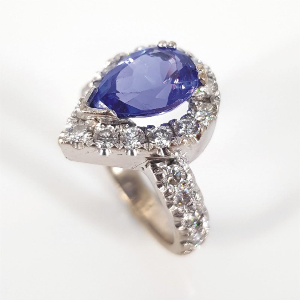 A beautiful Pear Shaped Tanzanite & Diamond parure of jewellery, comprising a Ring & Necklace.
This stunning Ring & Necklace set - using Tanzanite’s & Diamonds, are all set in 18K white gold.

Ring Details: 		1 Pear Cut Tanzanite weighing 0.2.8ct