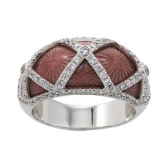 Bague cocktail en or blanc 18 carats, émail rose et diamants