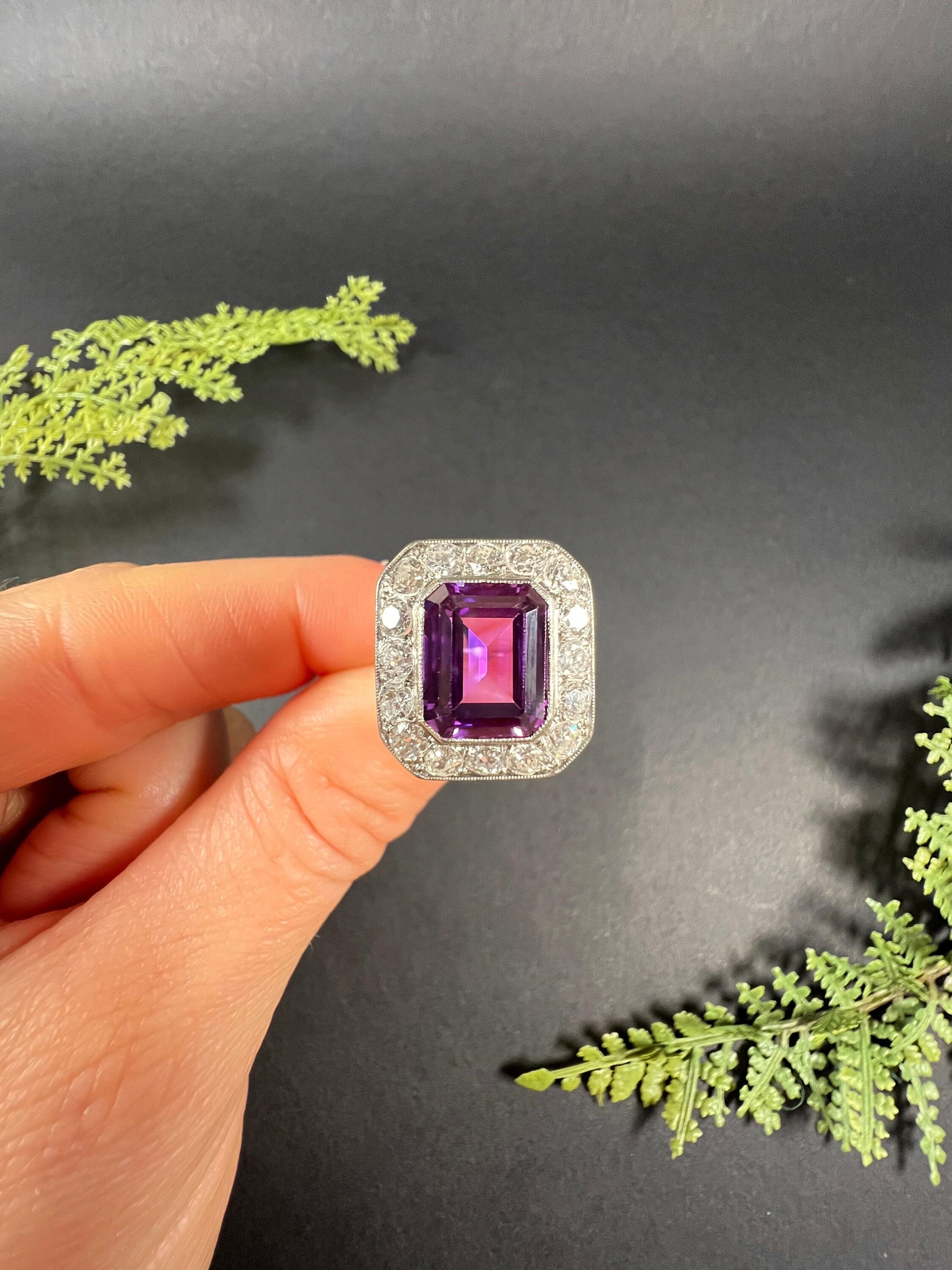 18ct White Gold & Platinum 1920s Amethyst Diamond Rectangular Cluster Halo Ring For Sale 5
