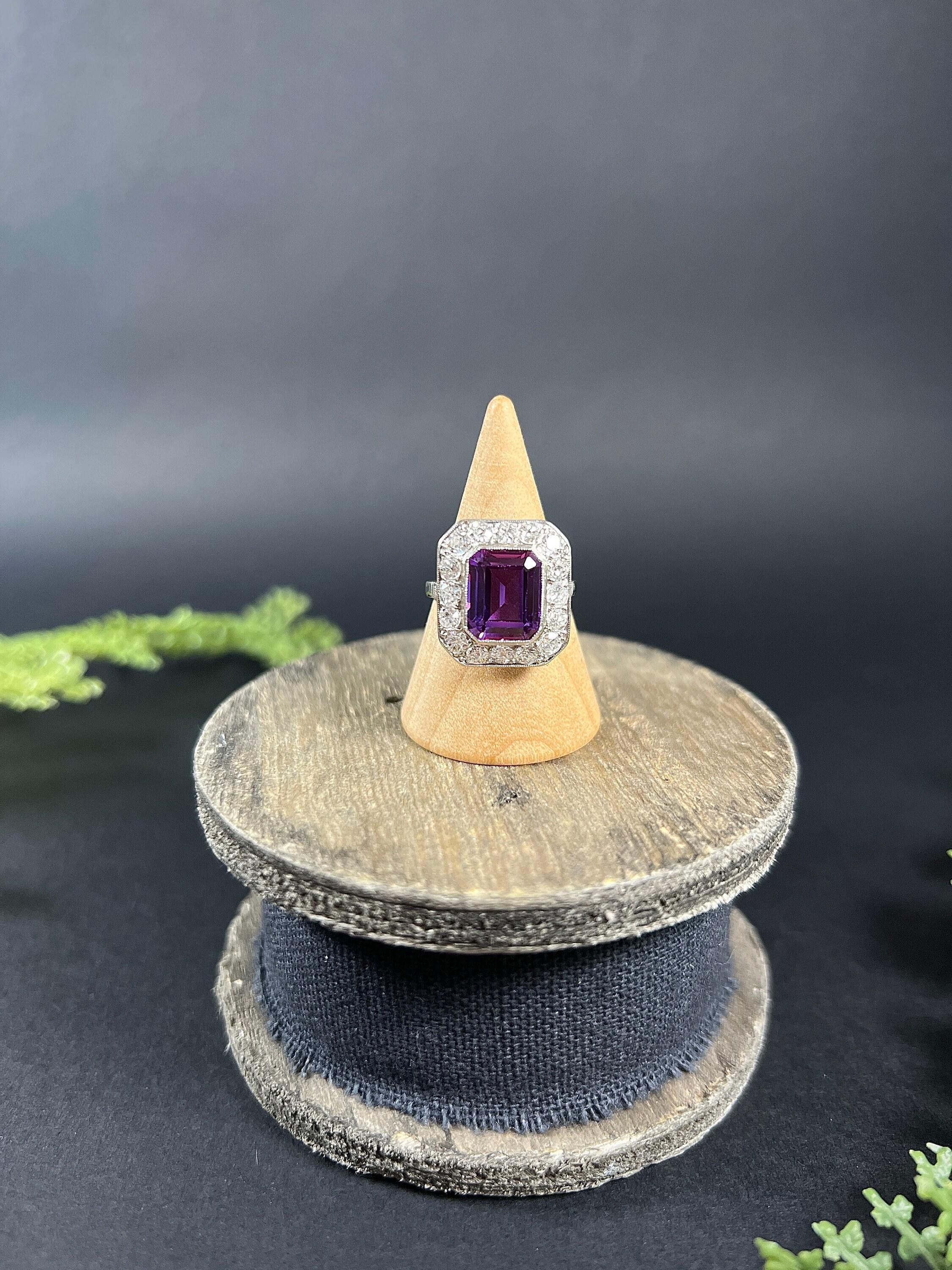 Emerald Cut 18ct White Gold & Platinum 1920s Amethyst Diamond Rectangular Cluster Halo Ring For Sale