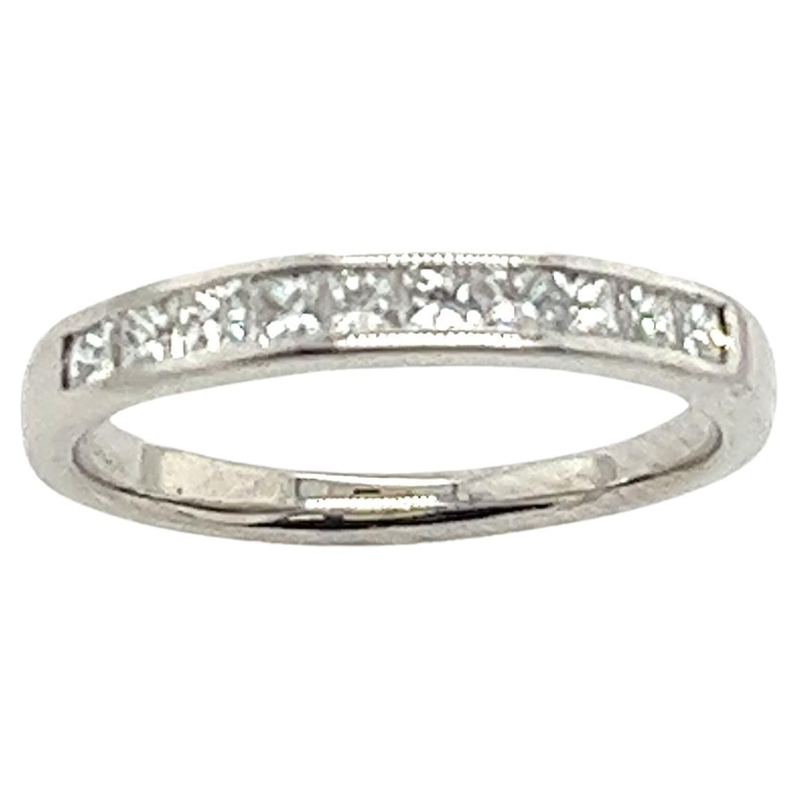 18ct White Gold Princess Cut Diamond Half Eternity Ring Set With 0.40ct H/SI1 For Sale