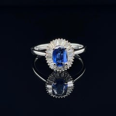 18ct White Gold Ring with 0.91ct Kyanite and Diamond