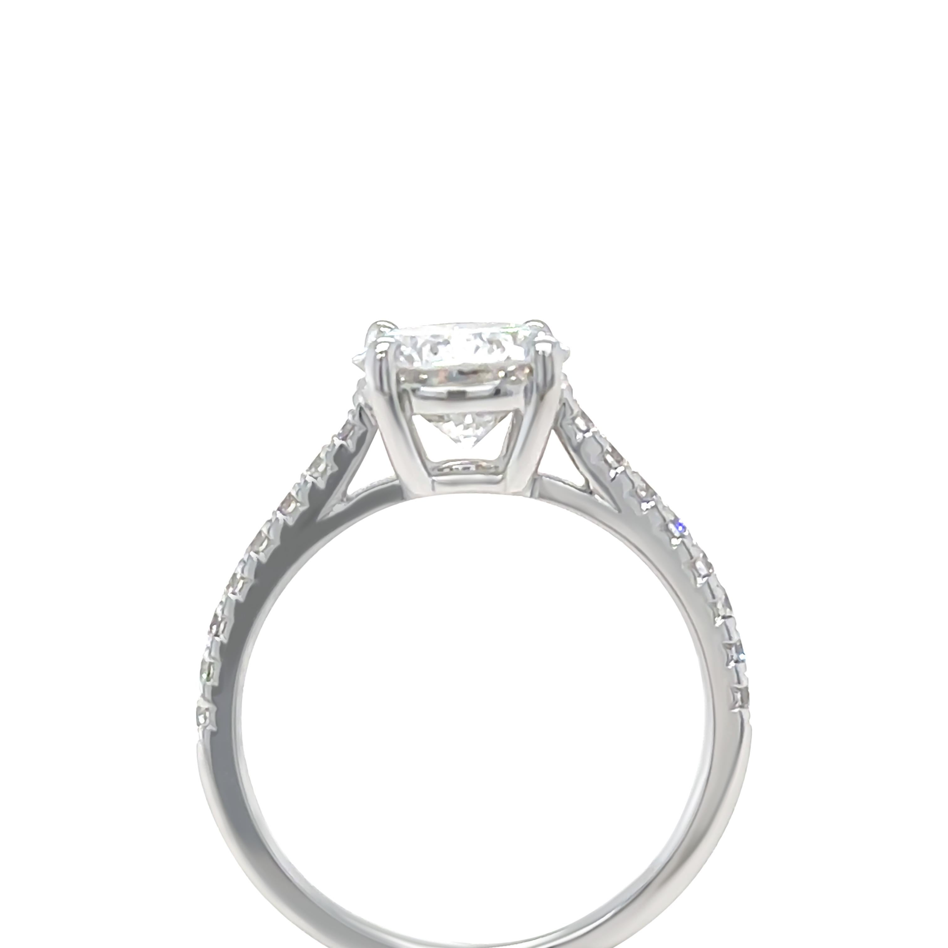 18ct White Gold Round Brilliant Cut Diamond Ring 1.41ct 5.21g For Sale 3