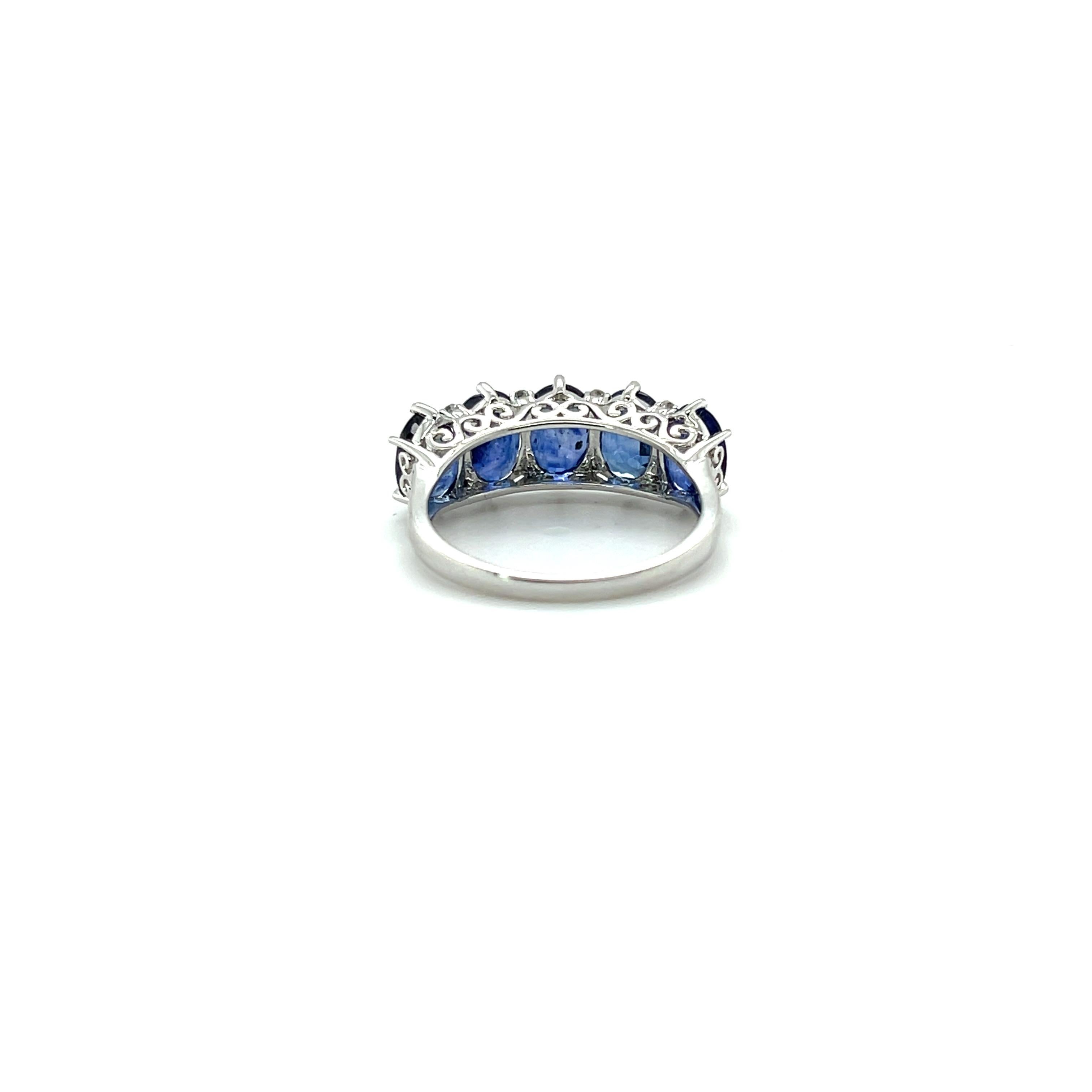 Memoryring aus 18 Karat Weißgold mit Saphir und Diamant (Zeitgenössisch) im Angebot
