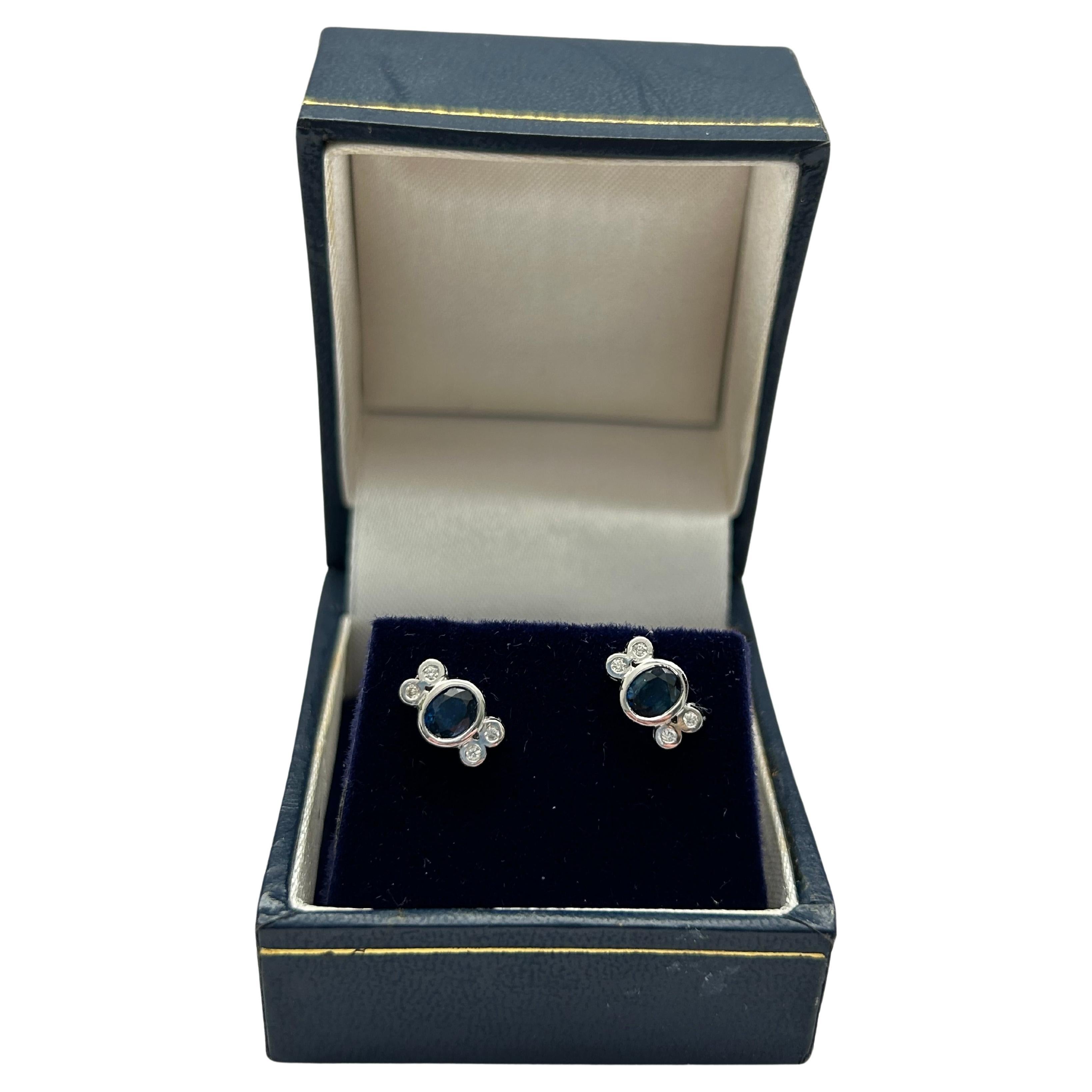18ct `White Gold Sapphire& Diamond Ear Studs. For Sale